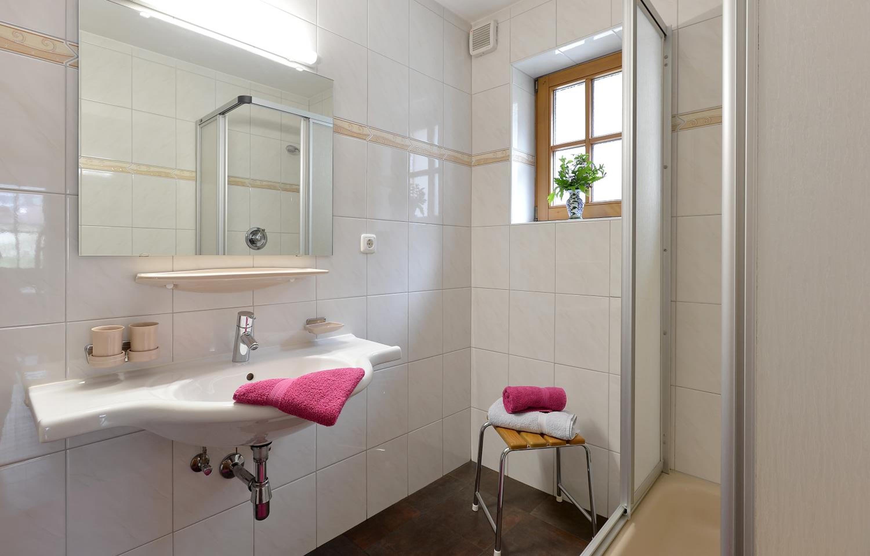 Two-Bedroom Apartment (4 adults) with Balcony photo 2