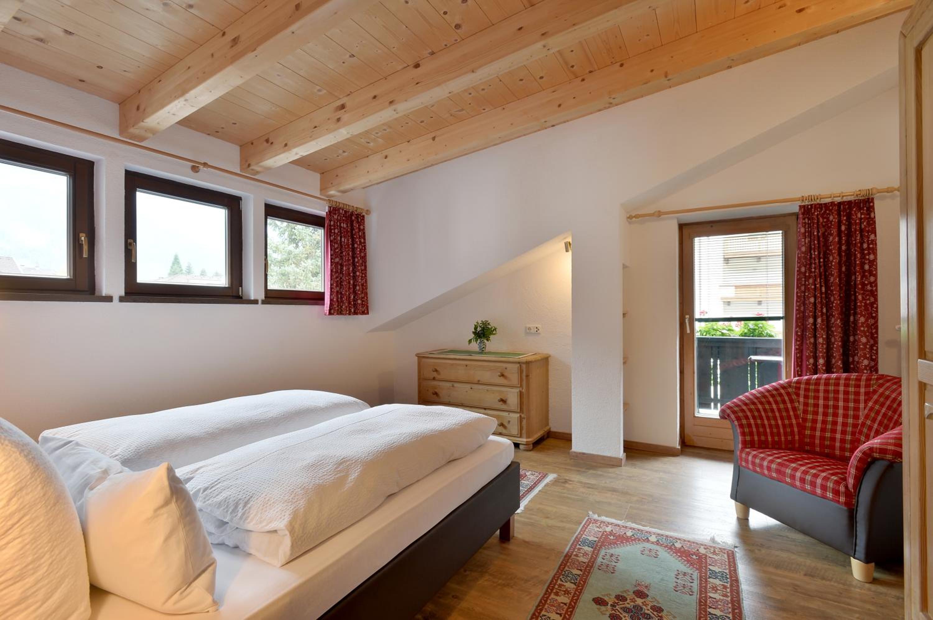 Two-Bedroom Apartment (3 Adults) with Balcony photo 1
