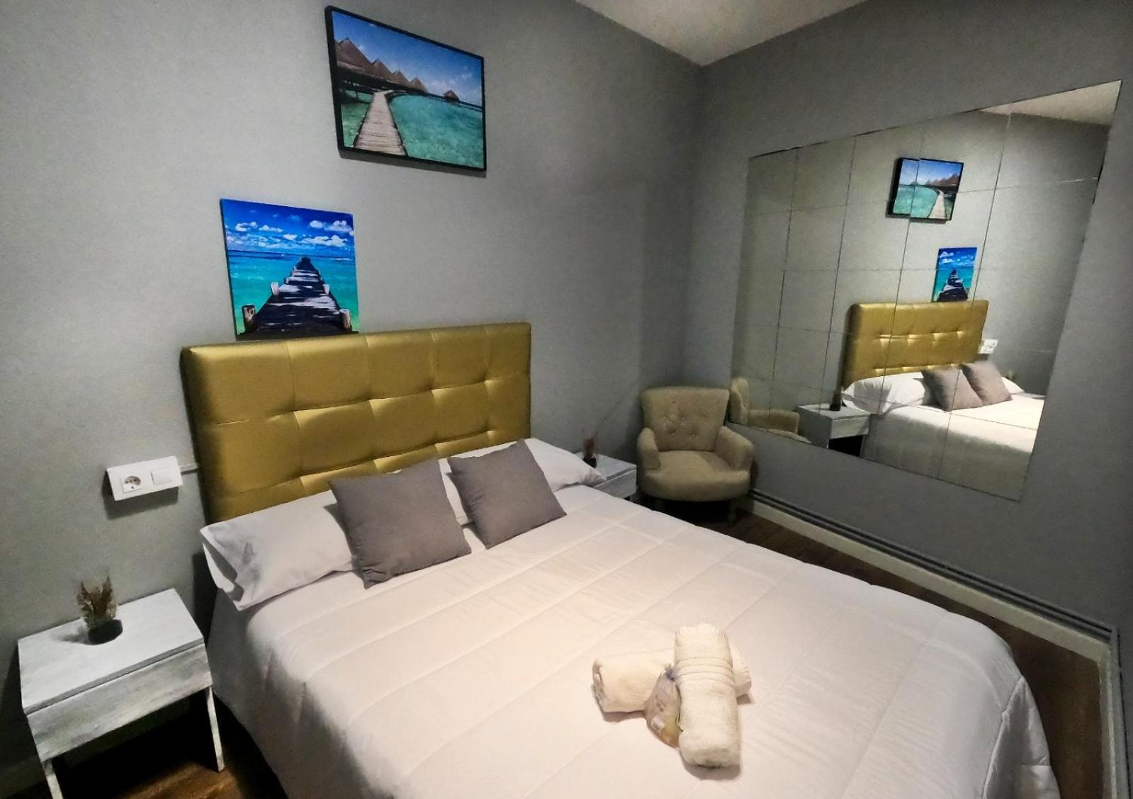 Habitación Doble Estándar con Baño Compartido