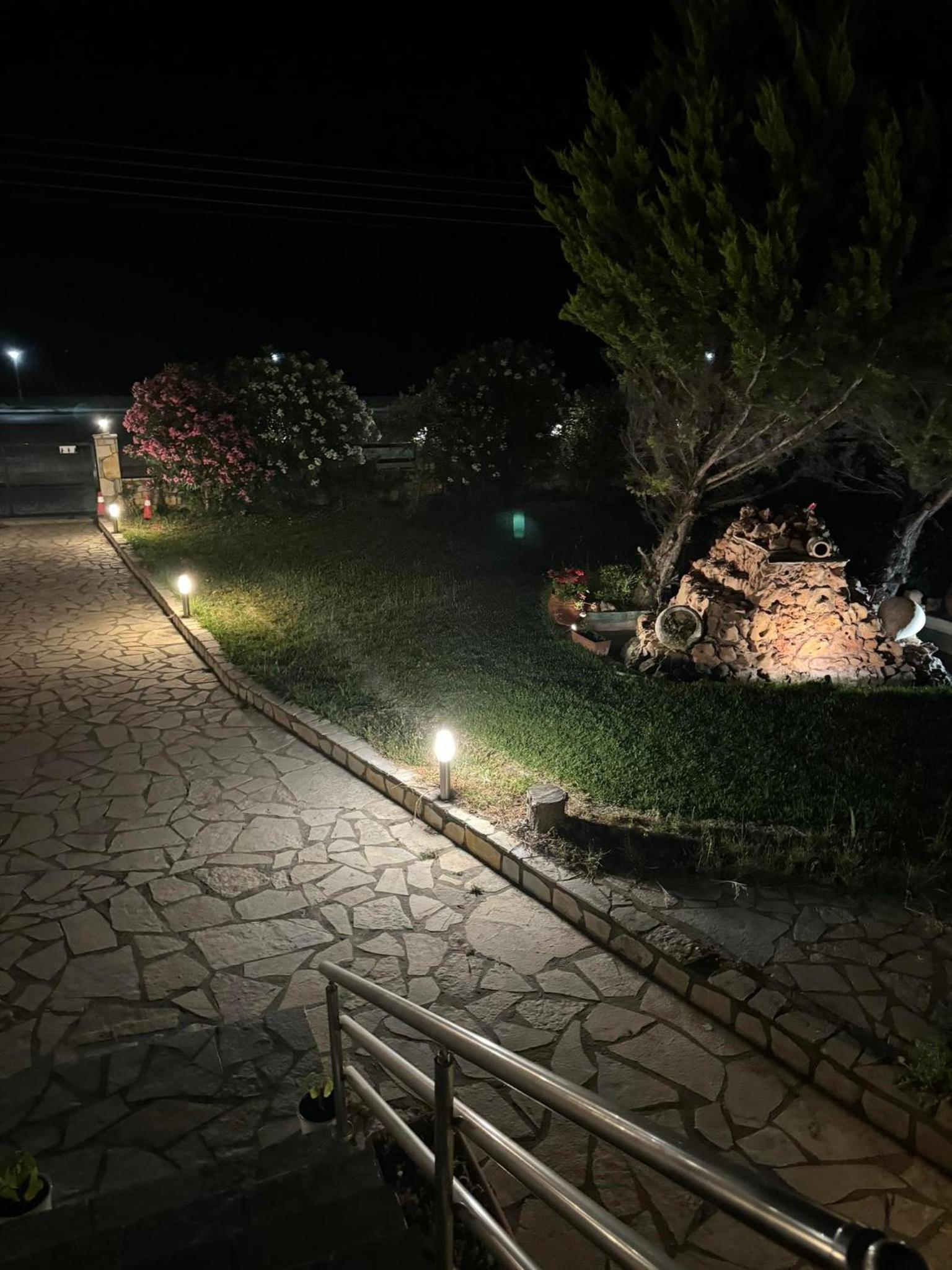 Villa photo 3