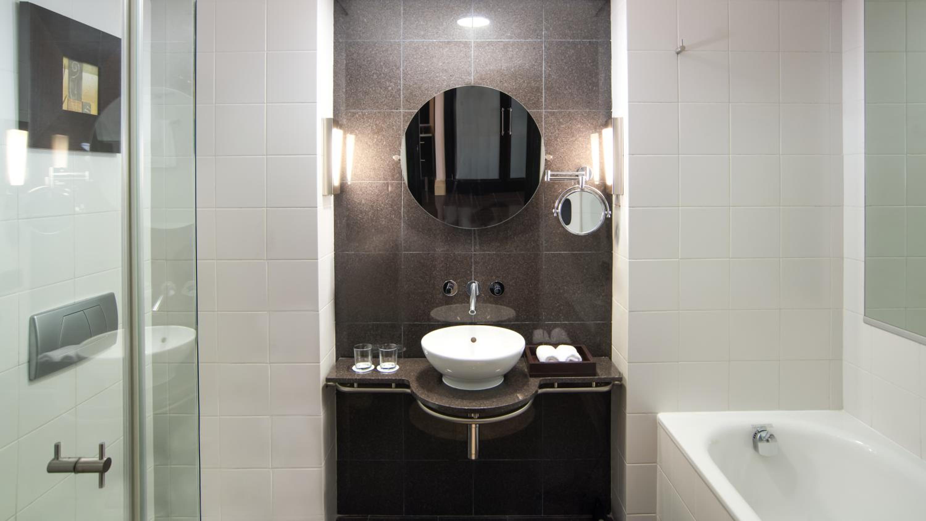 Deluxe Double or Twin Room photo 3