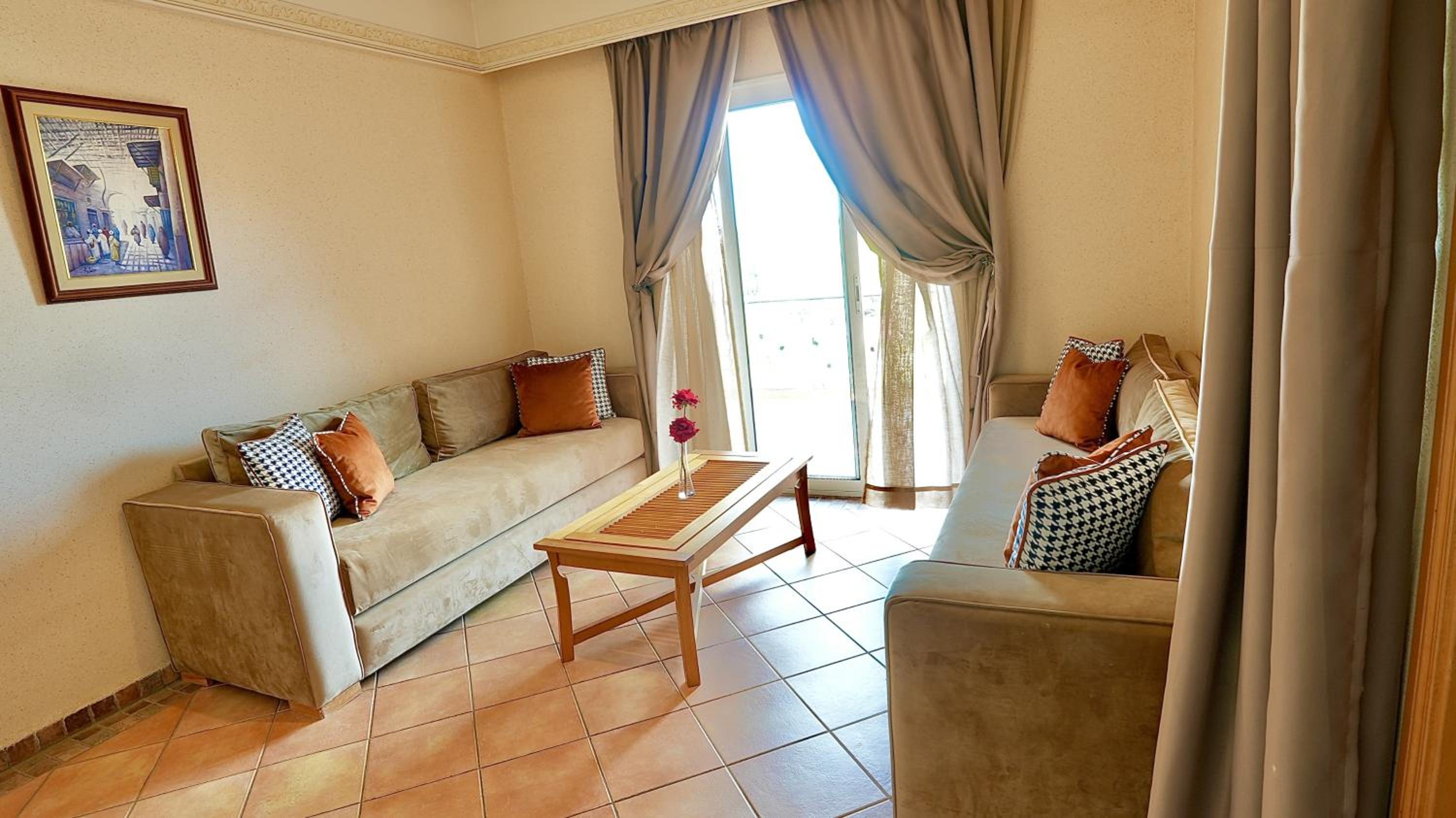 Superior Suite - Photo 2