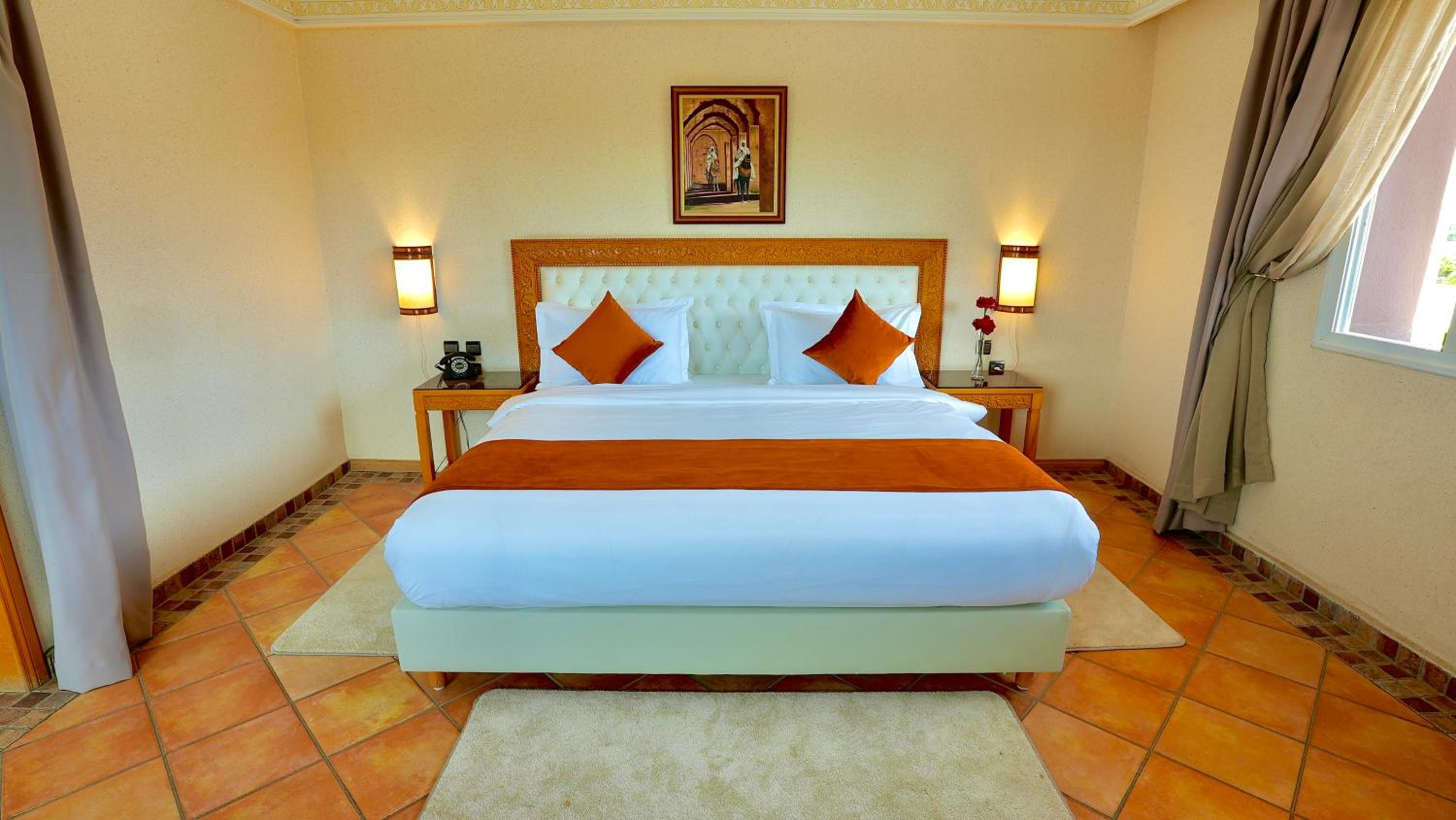 Superior Suite - Photo 8