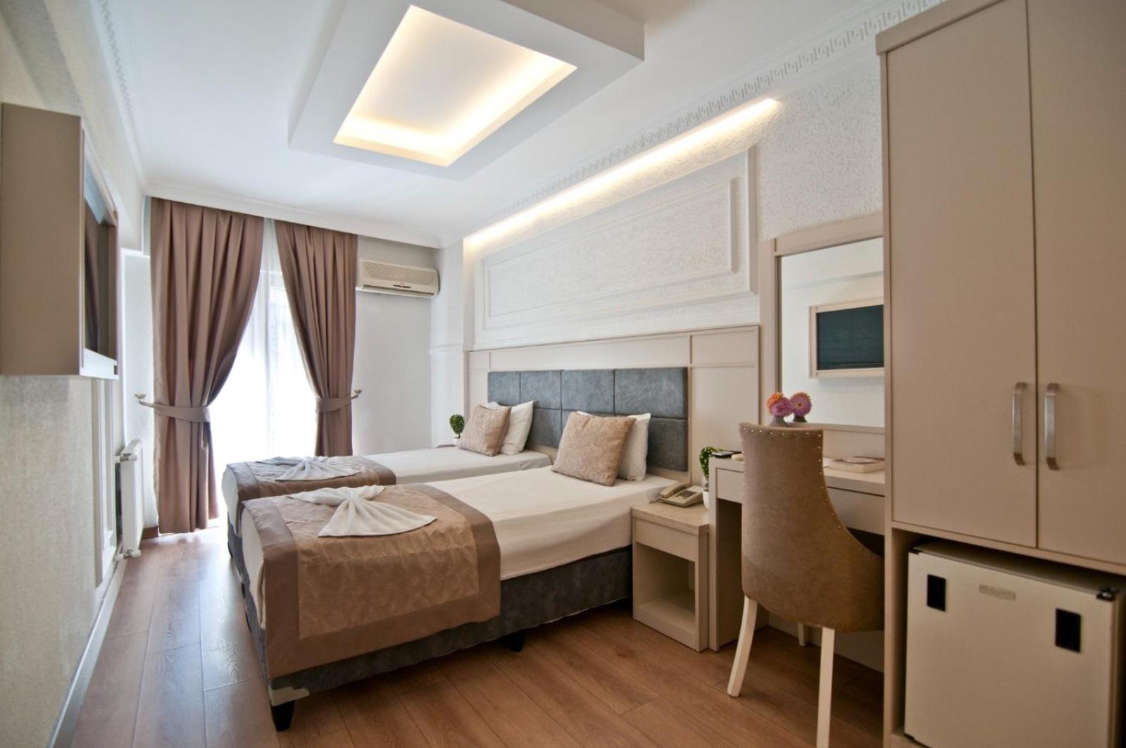 Standard Double Room photo 3