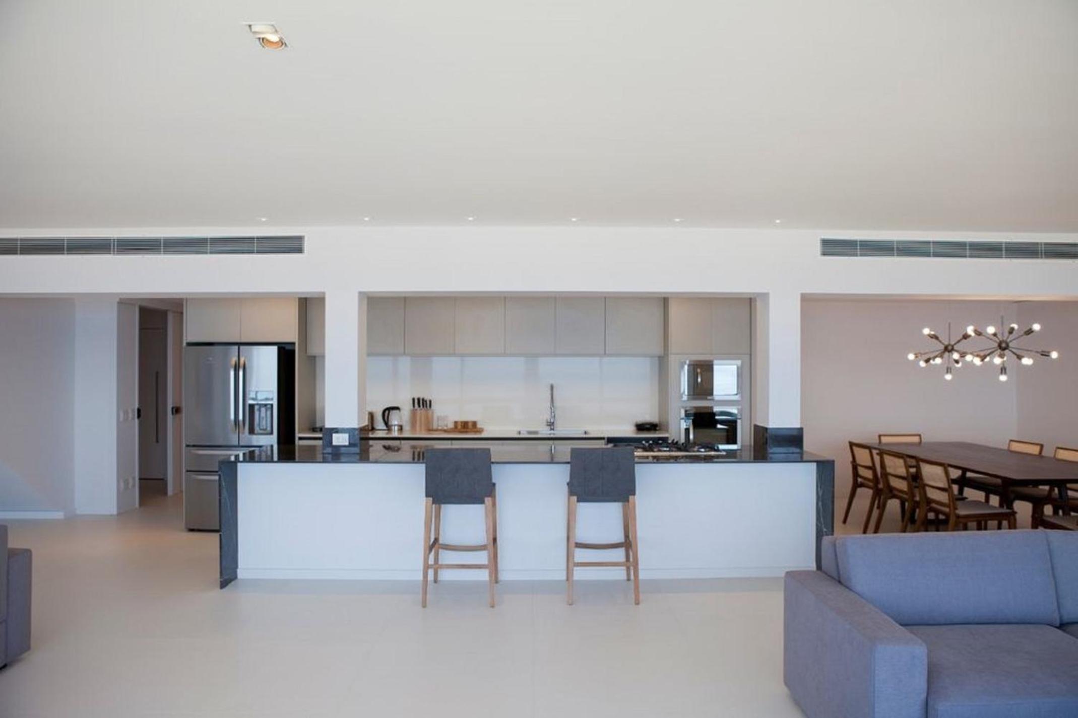 Three-Bedroom Apartment photo 2