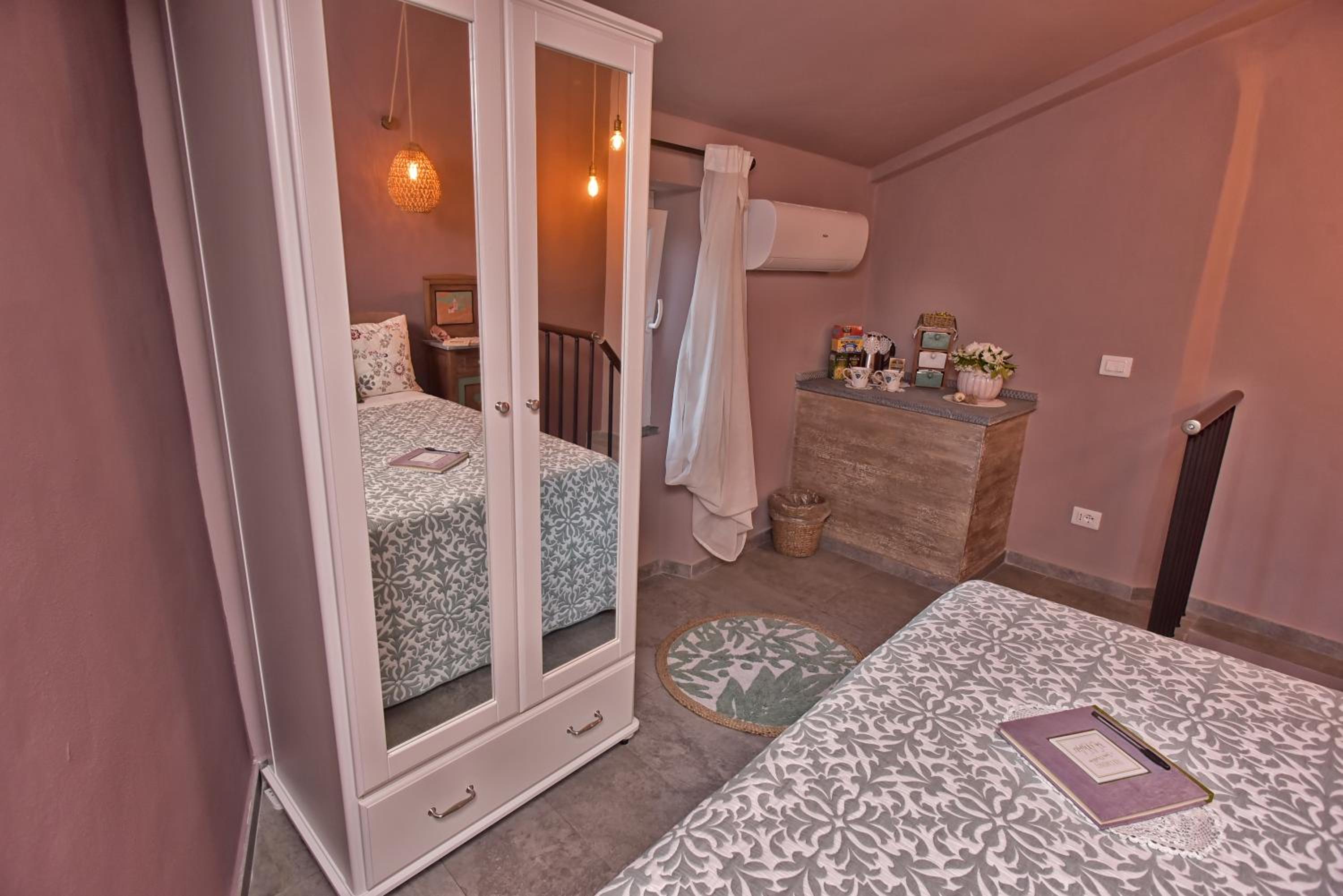 Two-Bedroom House photo 2