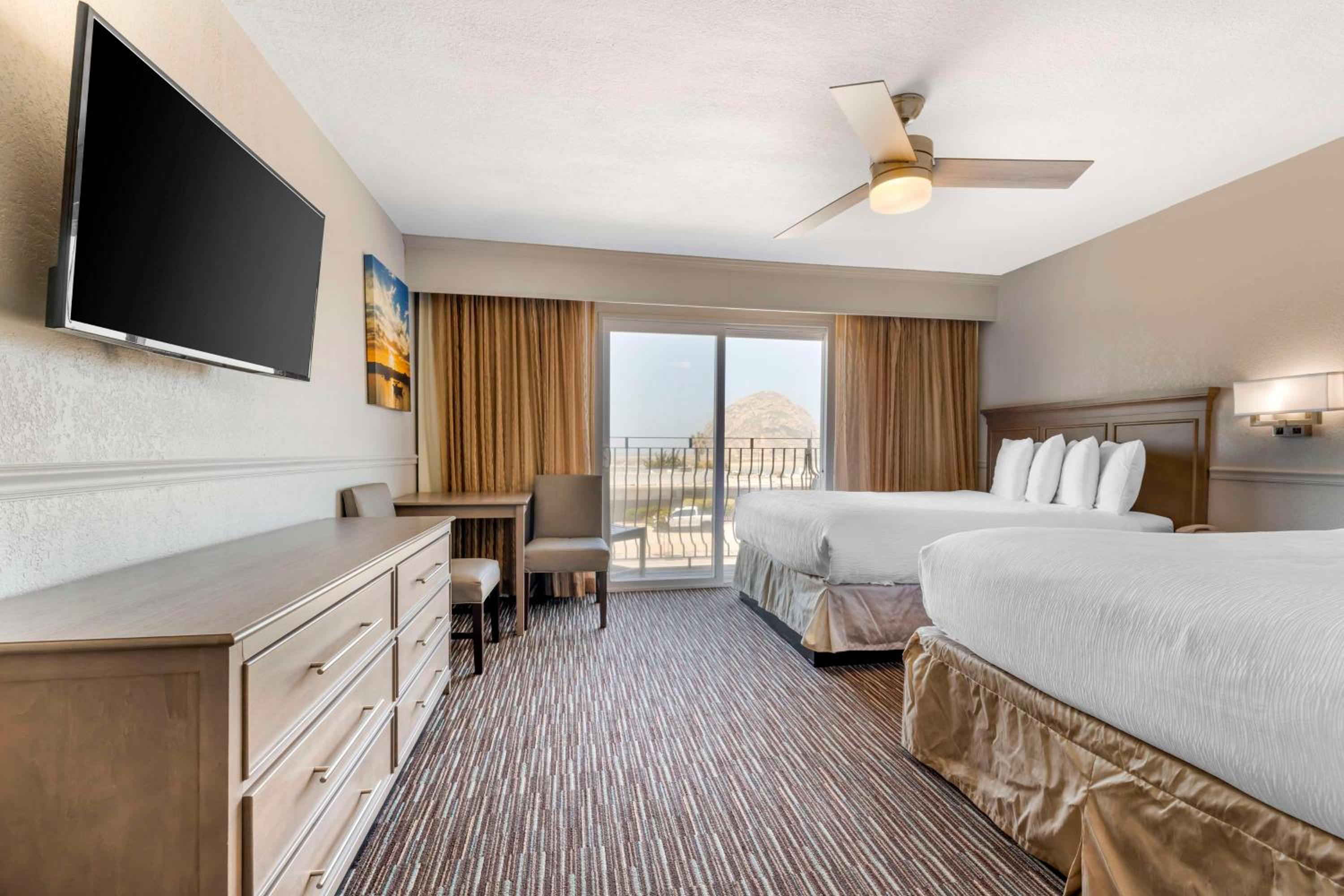 Queen Room with Two Queen Beds with Ocean View - Non Smoking - Photo 1
