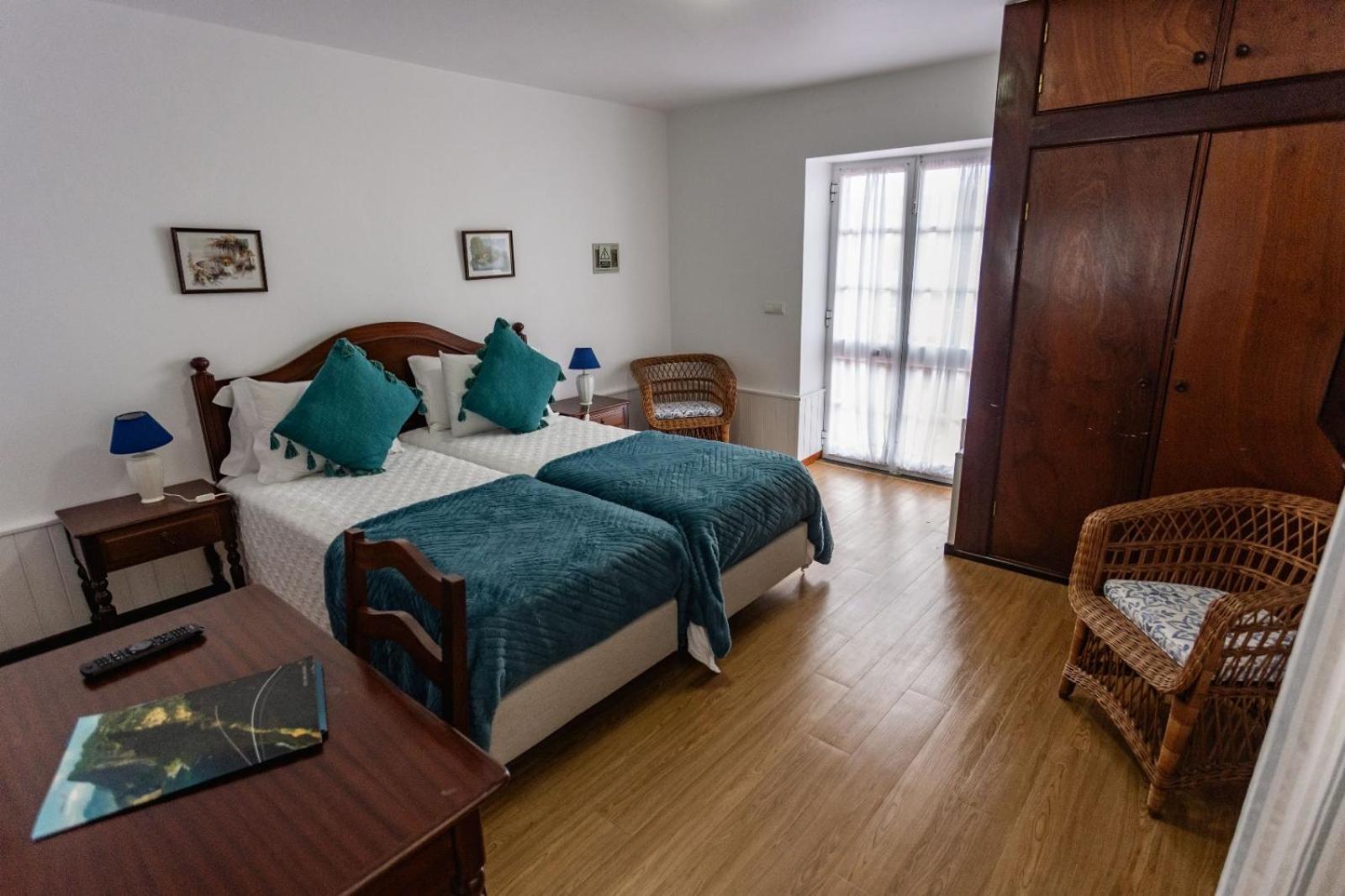 Double or Twin Room photo 3