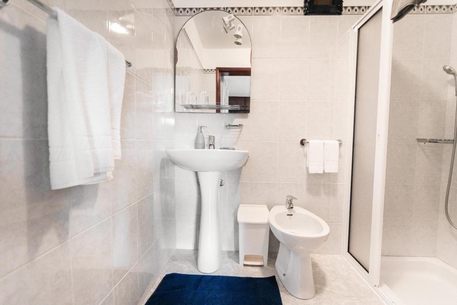 Double or Twin Room photo 2