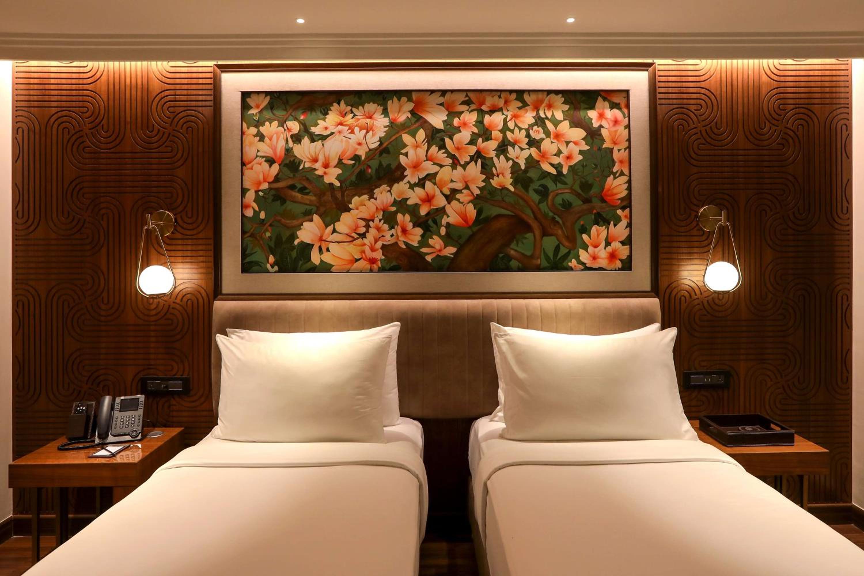 Premium Room King with Airport Transfers thumbnail 6