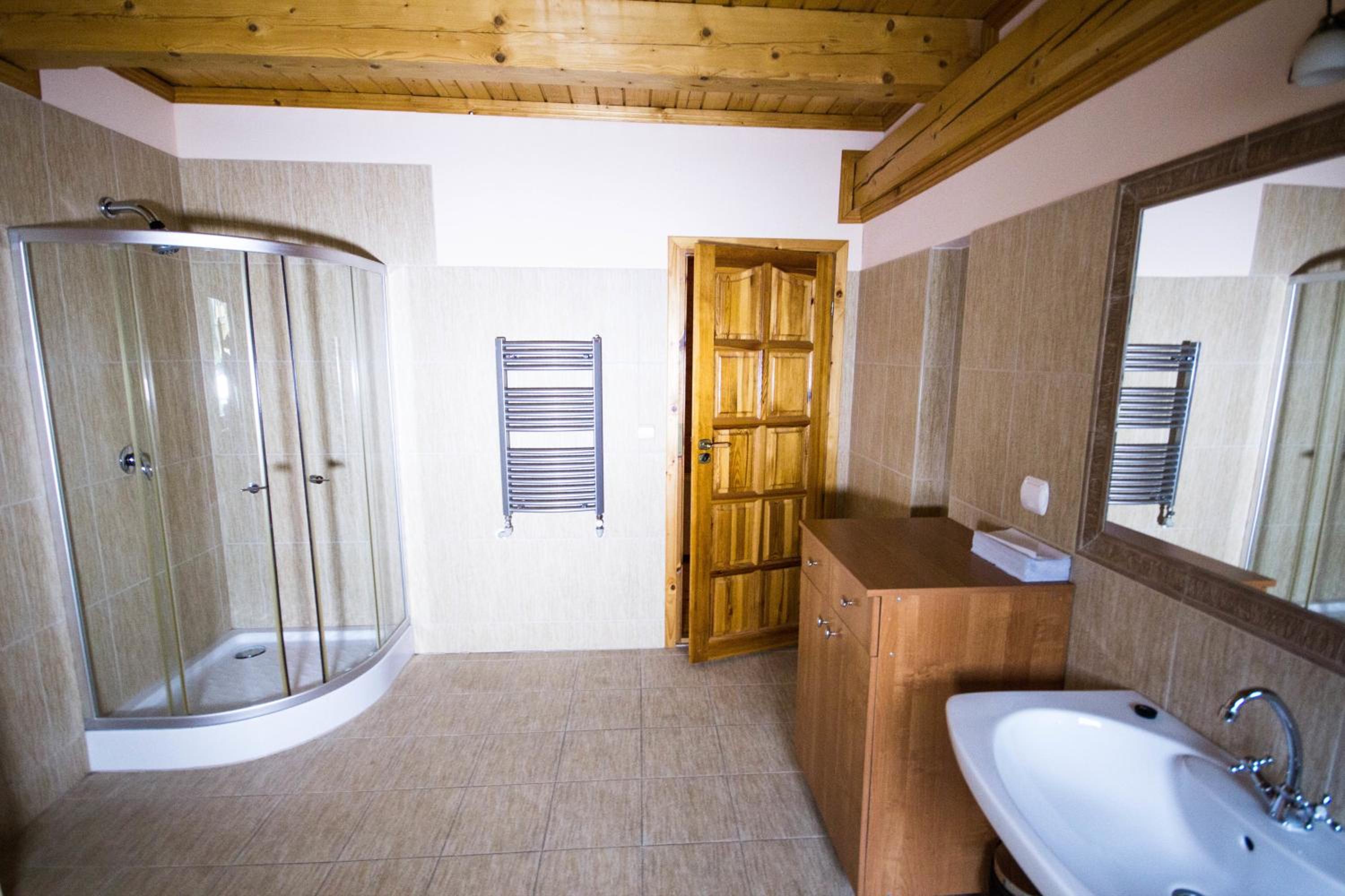 Three-Bedroom House photo 3