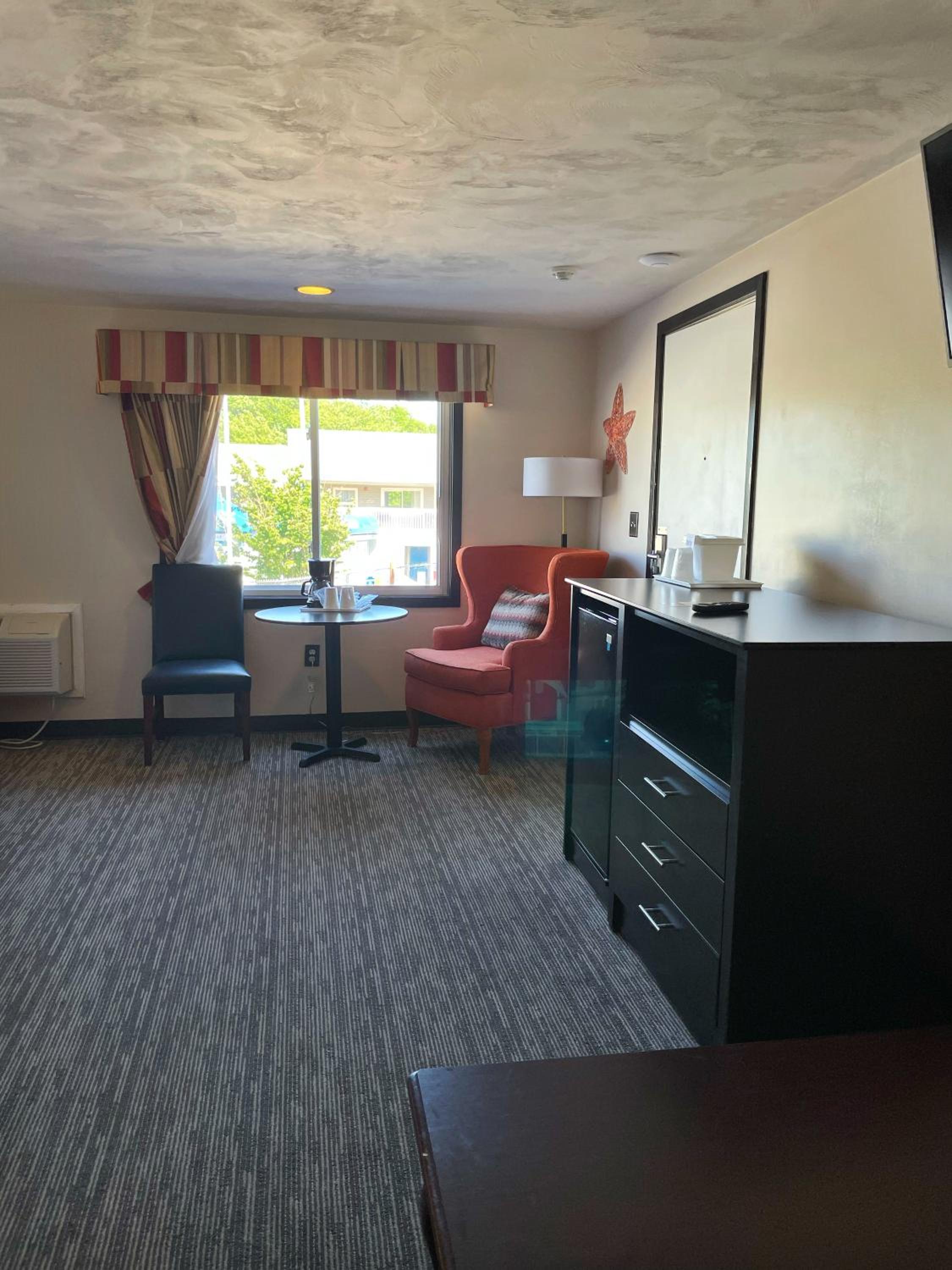 Deluxe Family Room photo 1