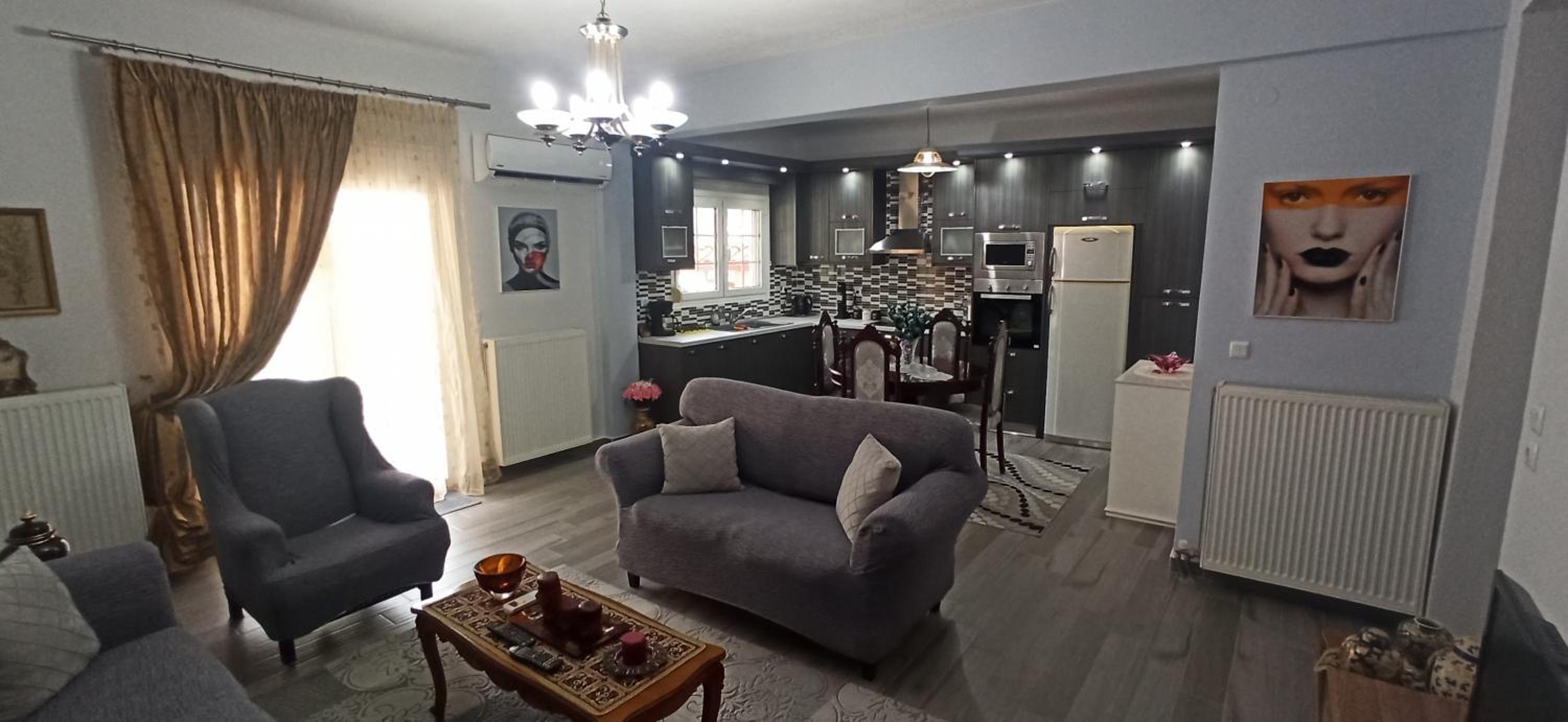 Two-Bedroom Apartment with Mountain View photo 1