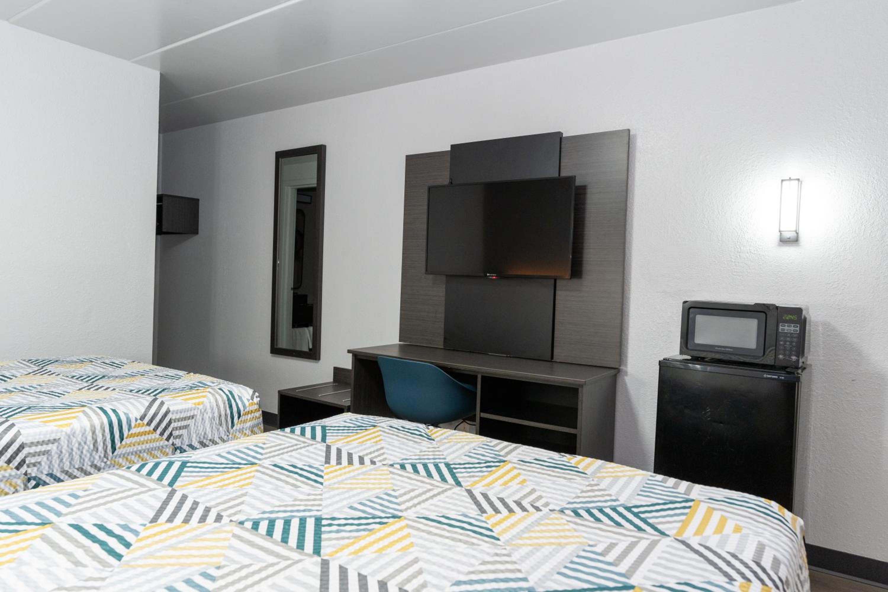 Deluxe Quadruple Room - Non-Smoking - Photo 6