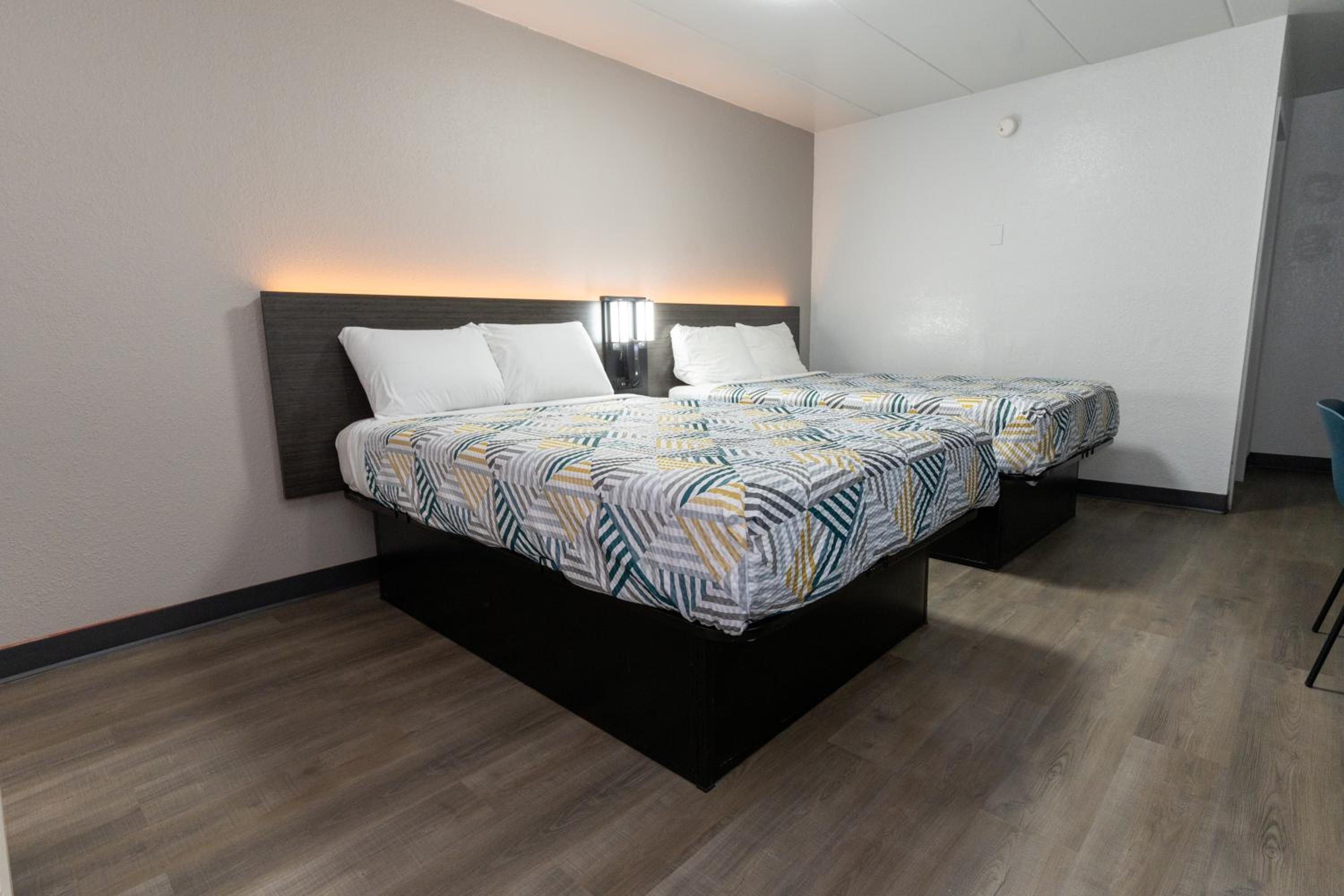 Deluxe Quadruple Room - Non-Smoking - Photo 4