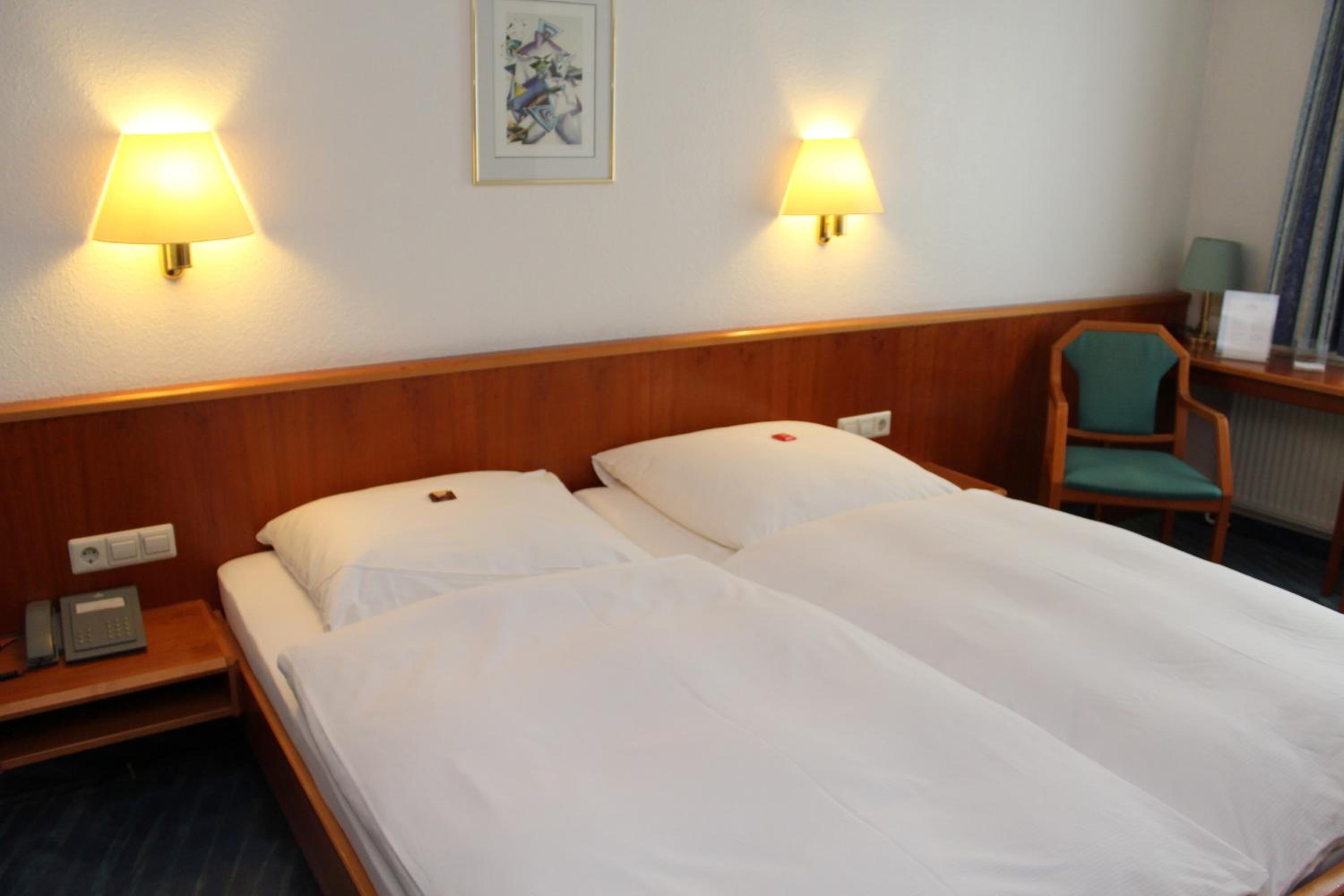 Double Room - Photo 8