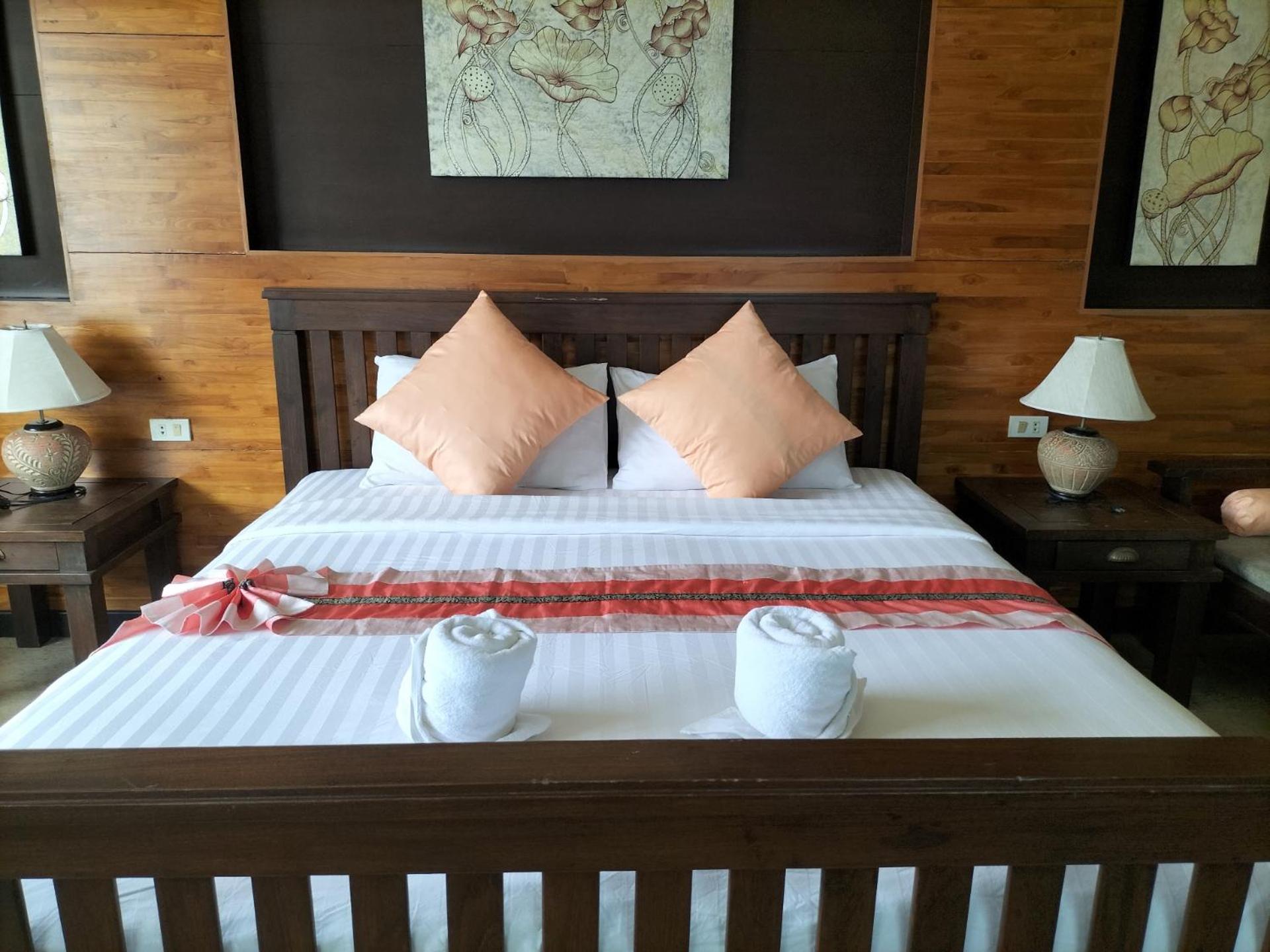 Deluxe Double or Twin Room photo 2