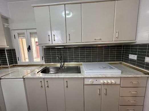 Three-Bedroom House photo 2