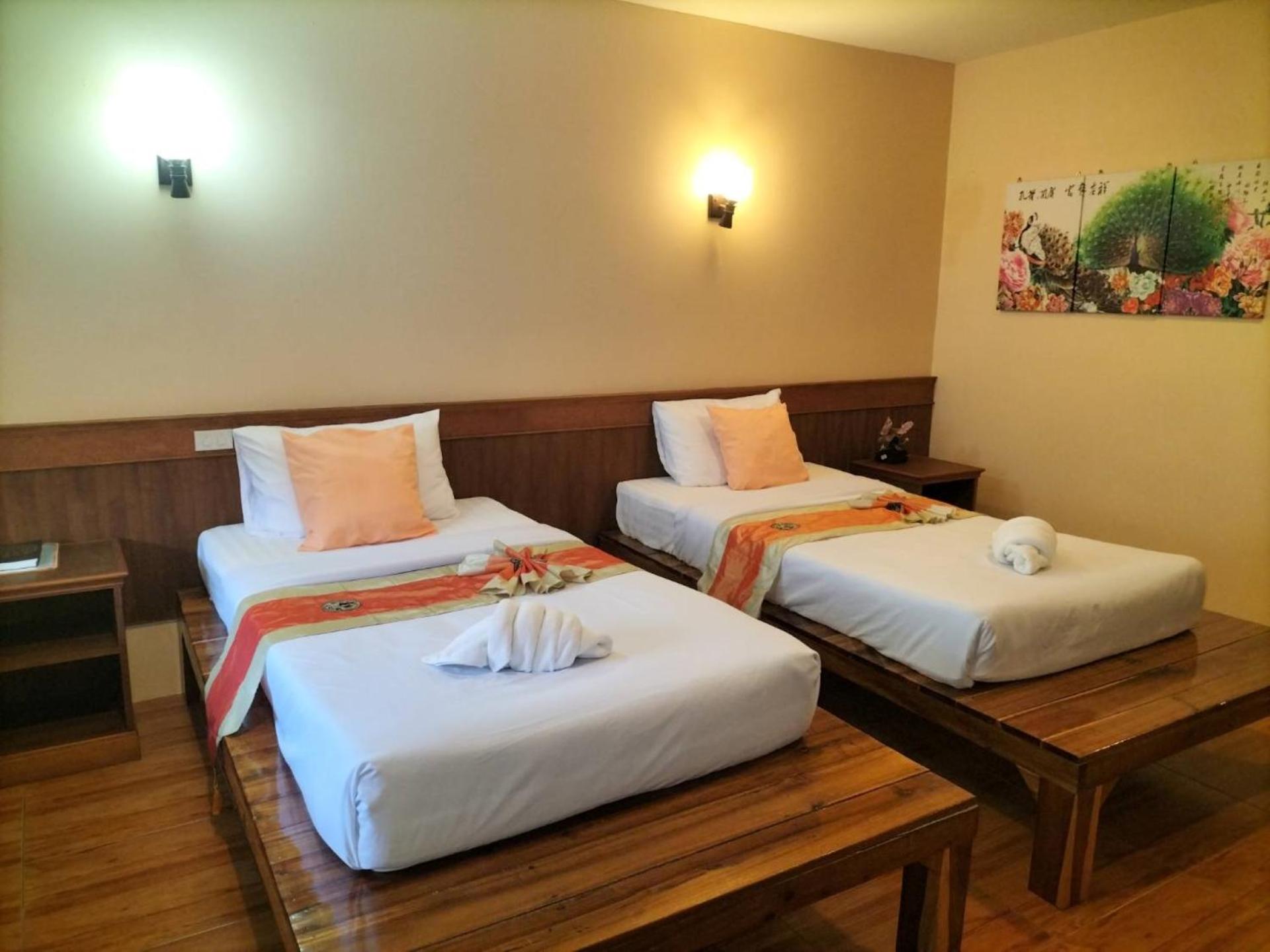 Premium Twin Room photo 3