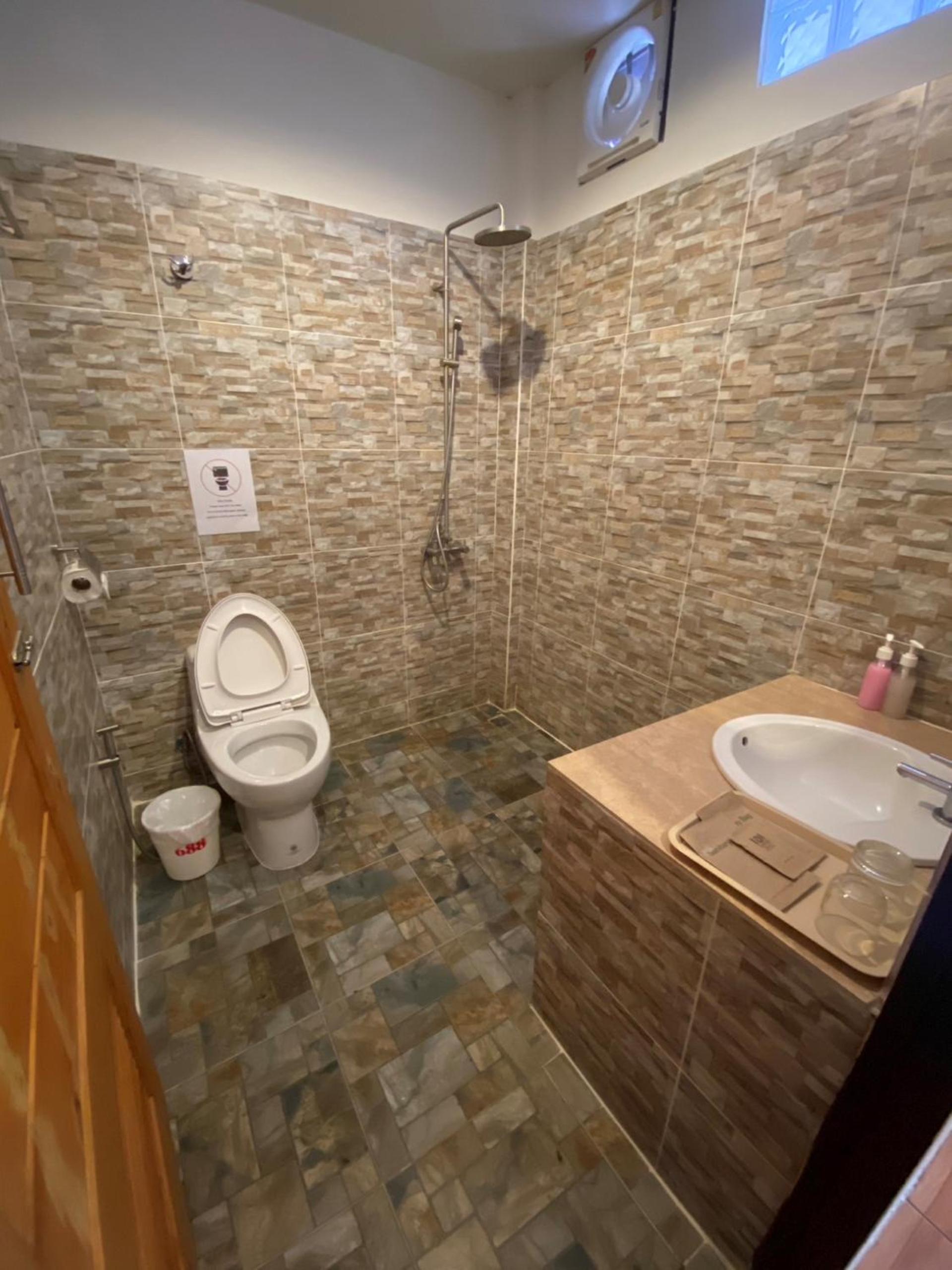 Premium Twin Room photo 2