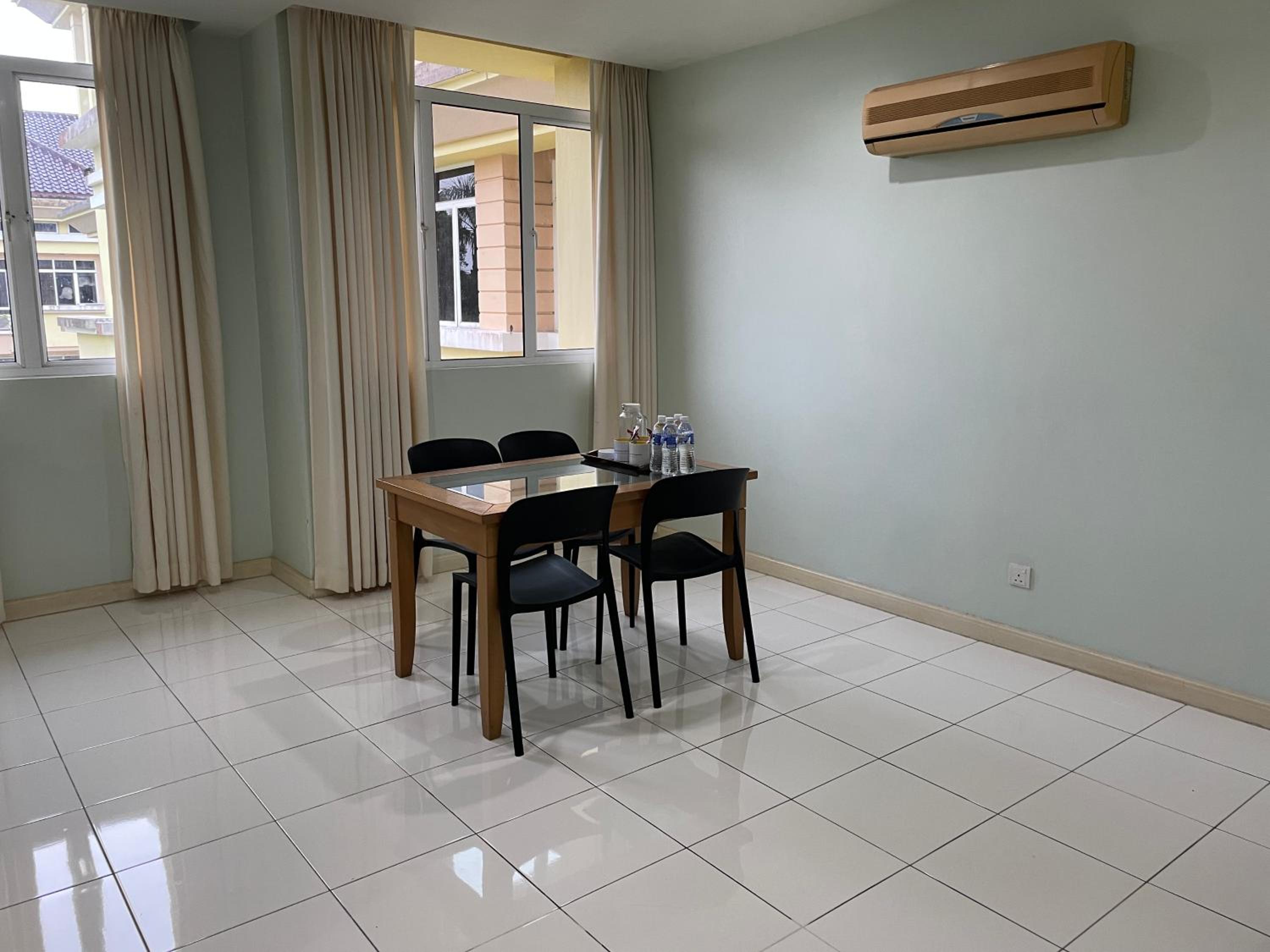 Two-Bedroom Apartment - Photo 7
