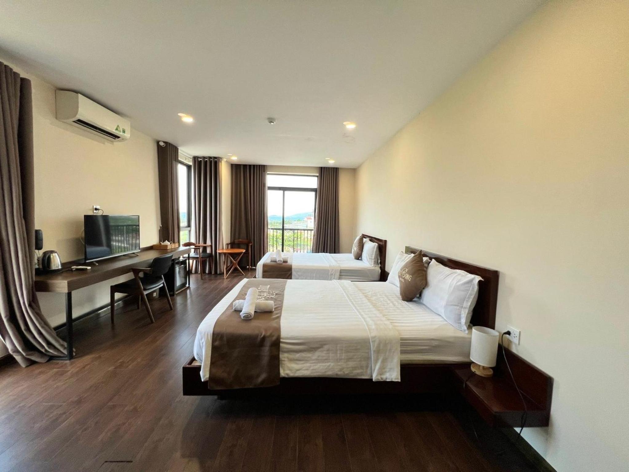 Twin Room with Mountain View
