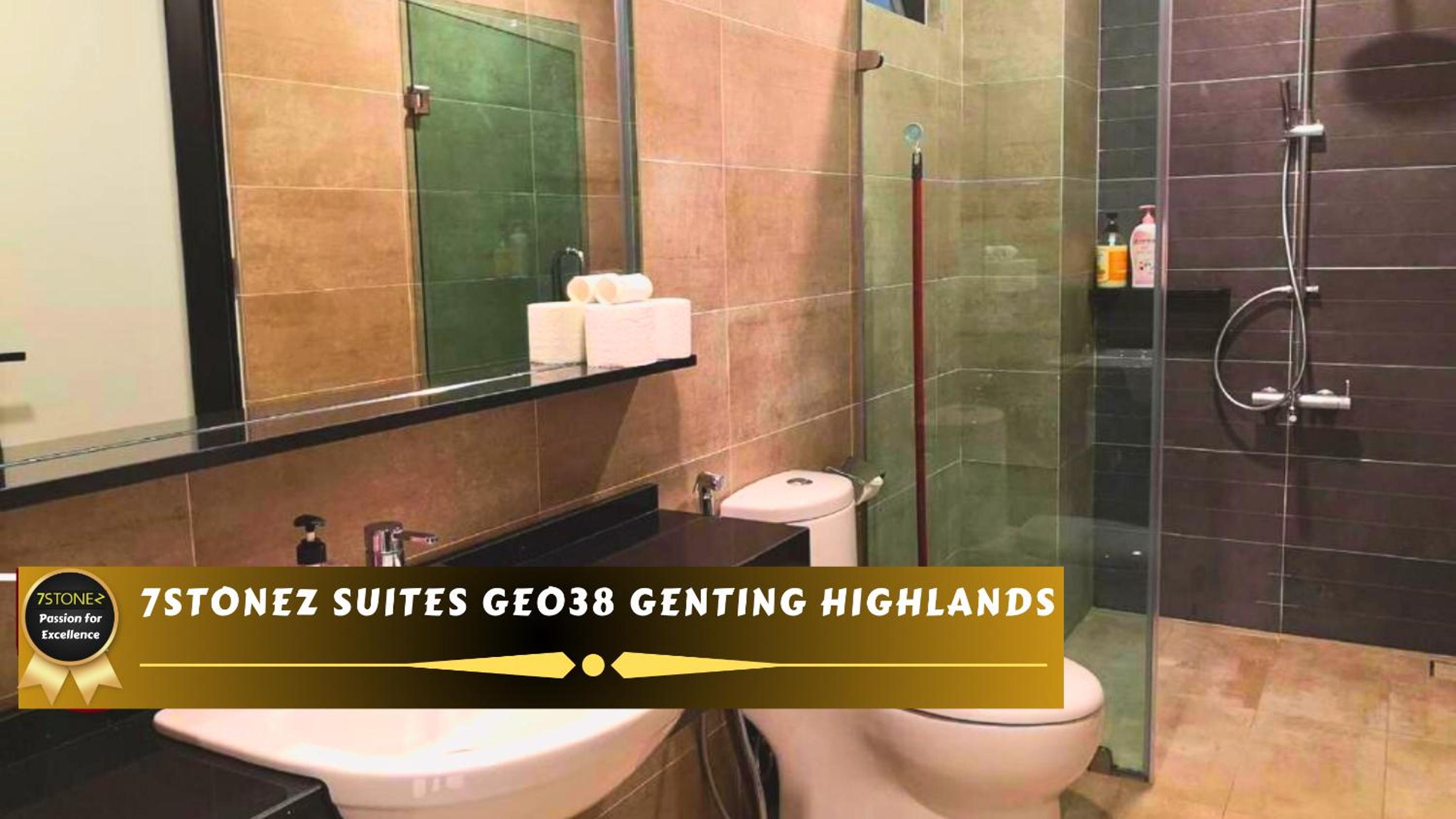 3-Bedroom Luxury King Suite with Balcony (High Zone) - Photo 1