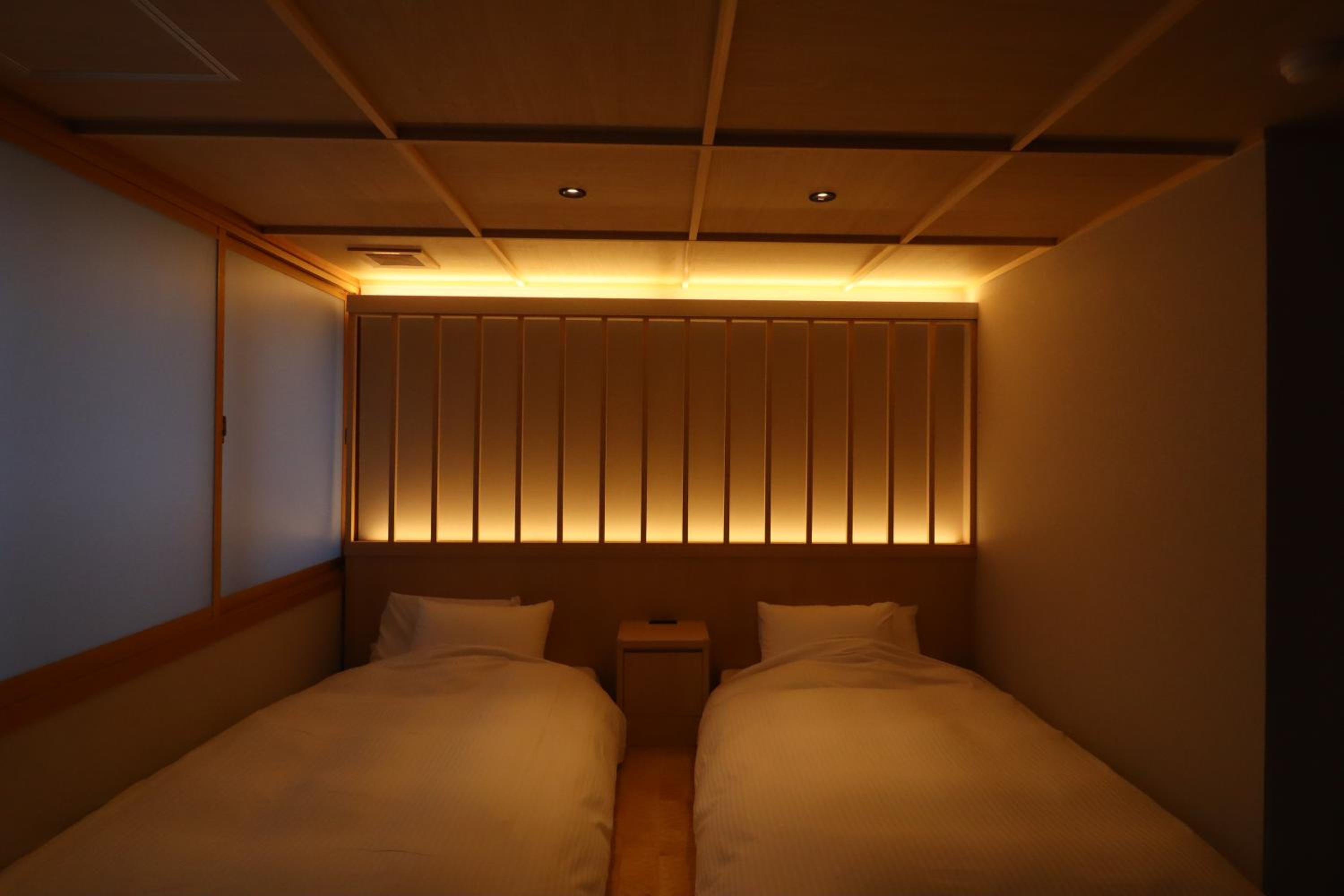 2 Bed Room Suite with Private Bathroom