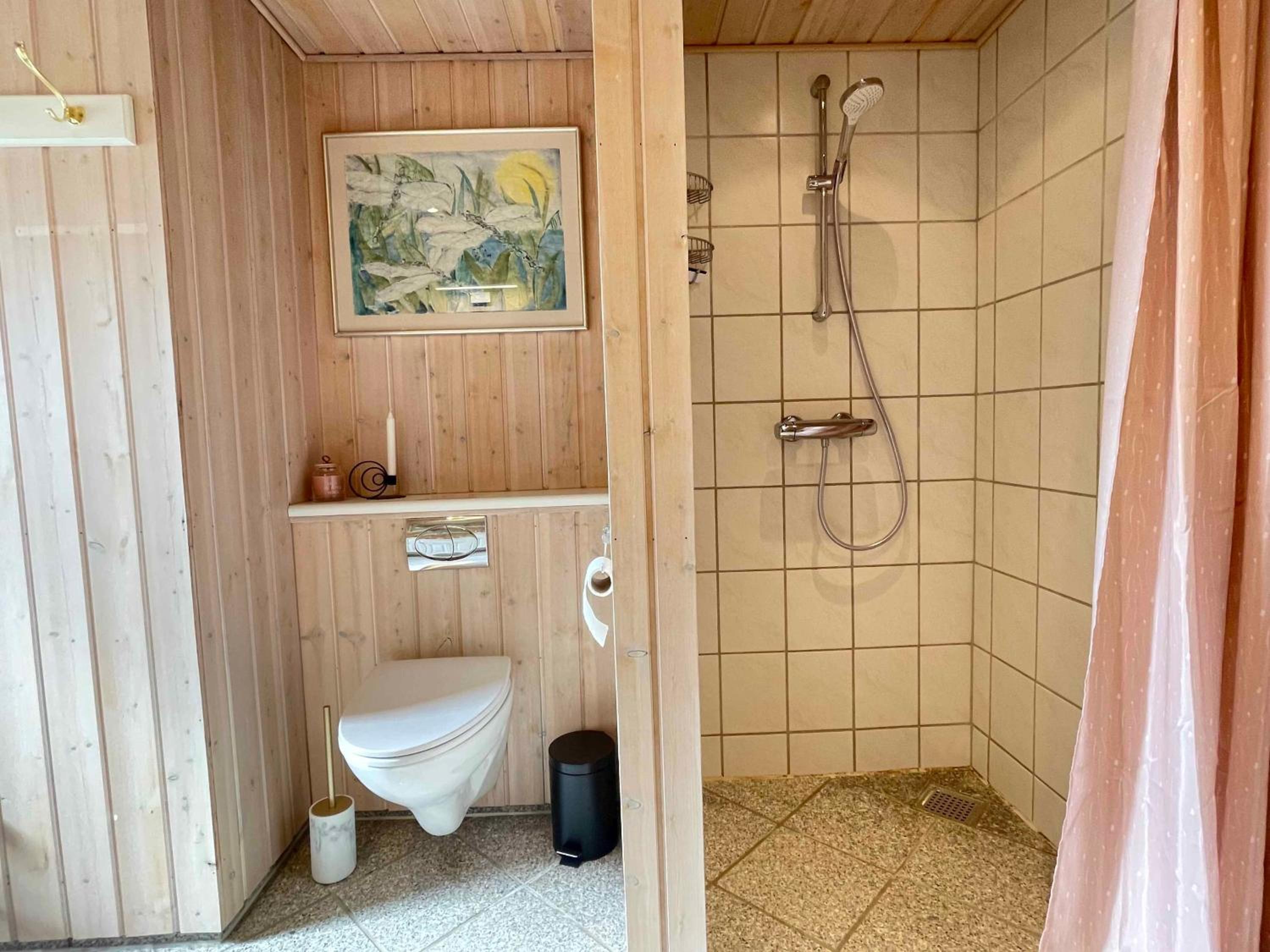 Two-Bedroom House photo 2