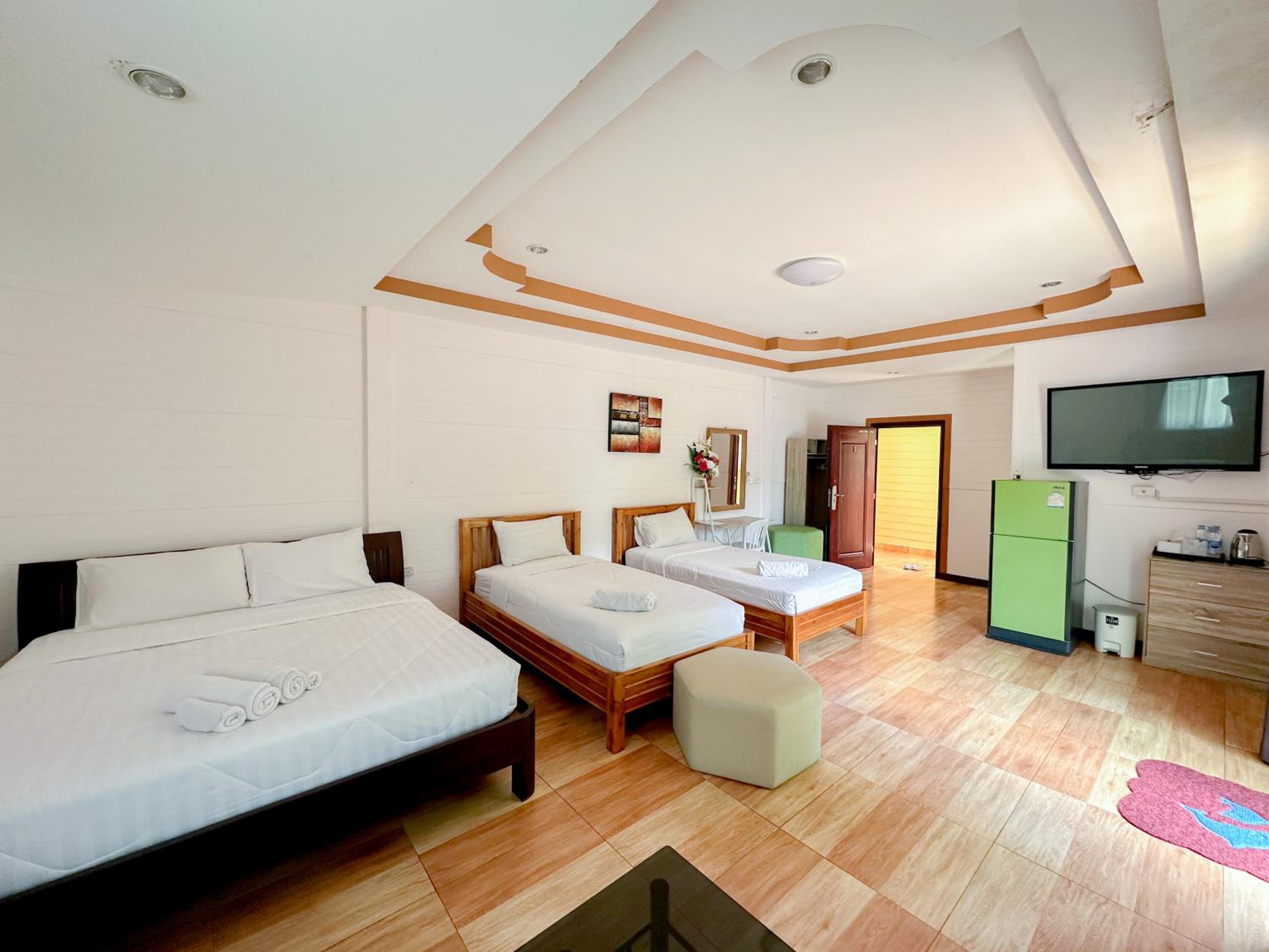 Family Room with Terrace - Photo 1