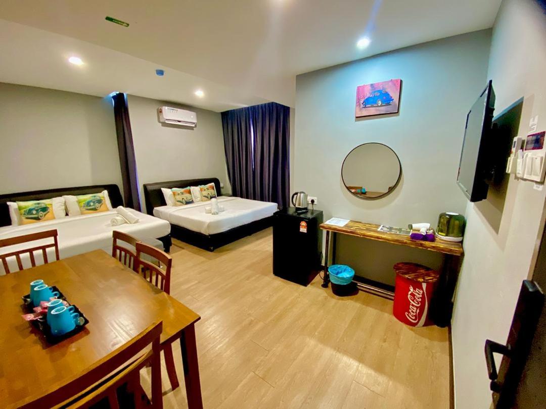 Deluxe Family Room - Photo 4