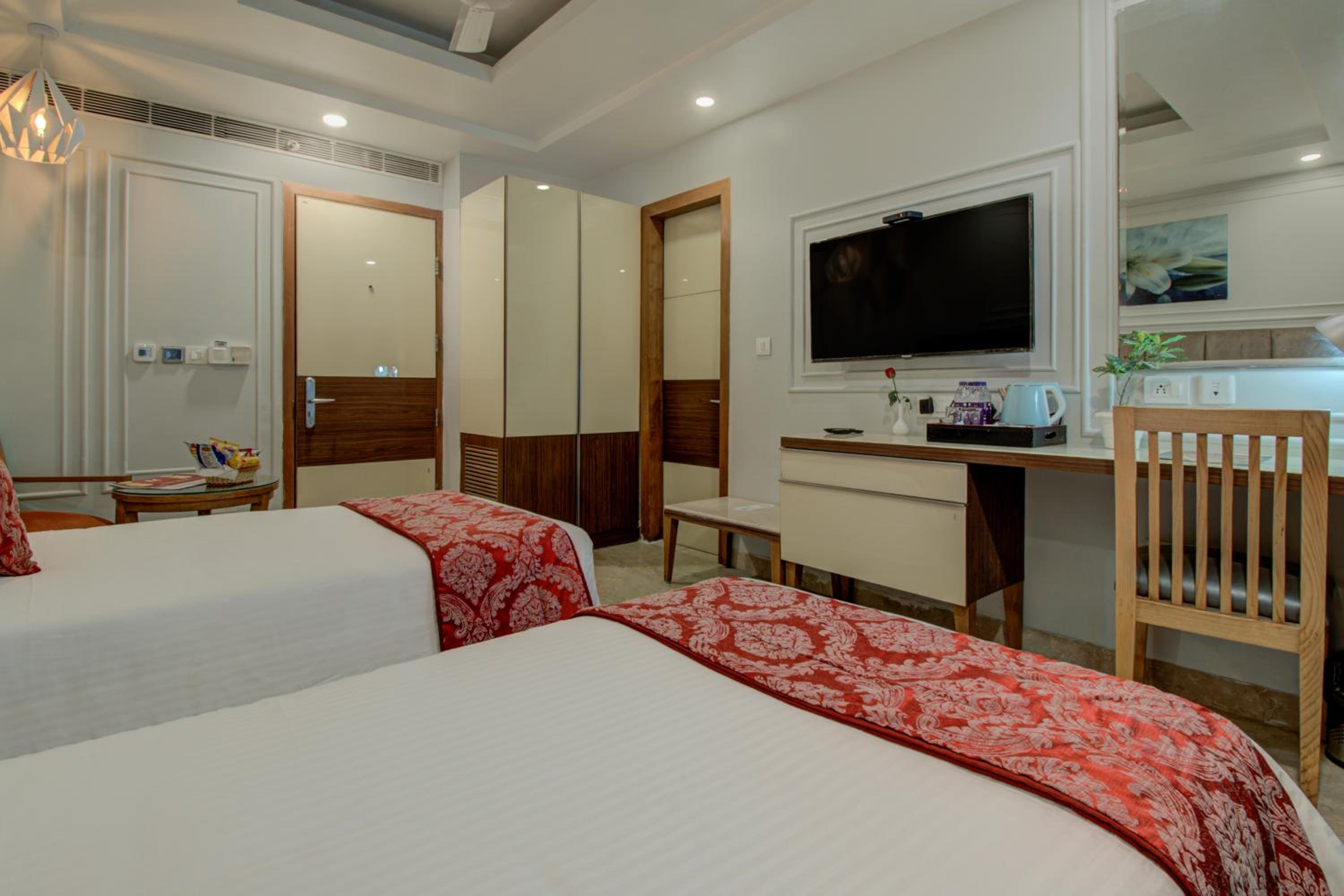 Budget Double or Twin Room - Photo 2