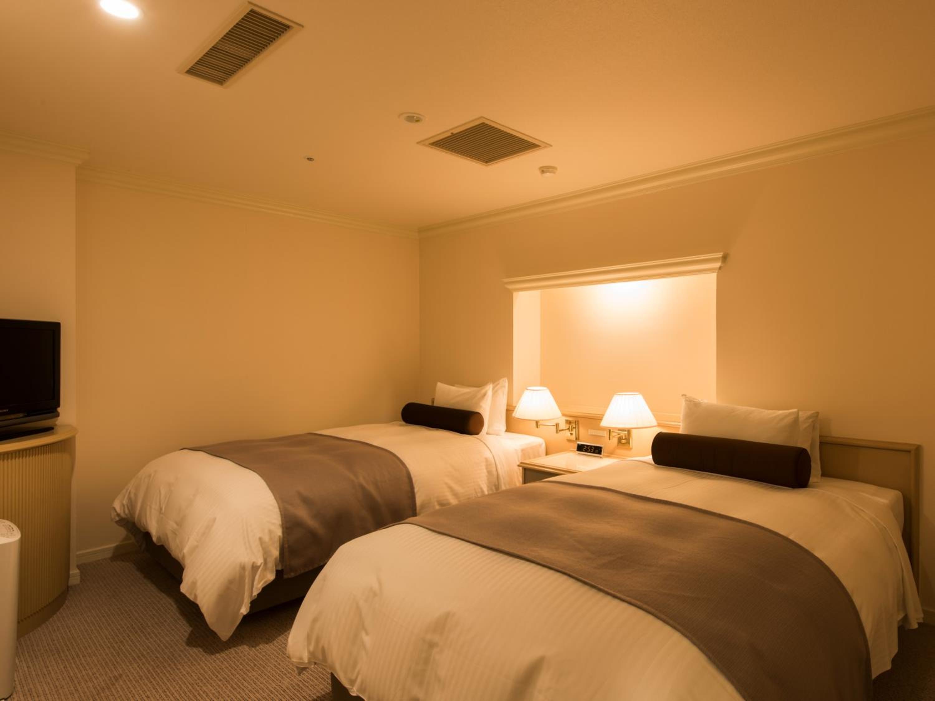Junior Suite for 4 people - Non-Smoking - Photo 3