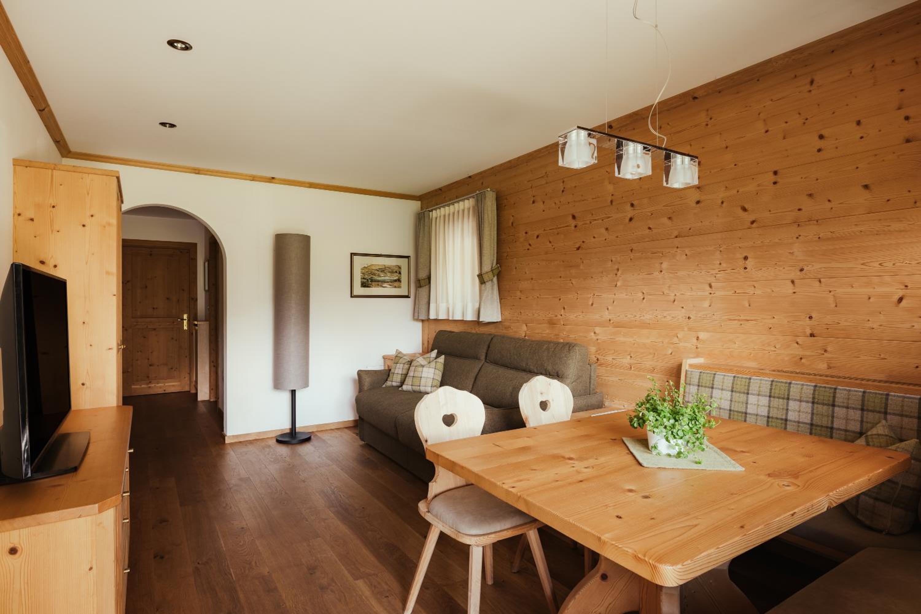 Two-Bedroom Suite with Mountain View