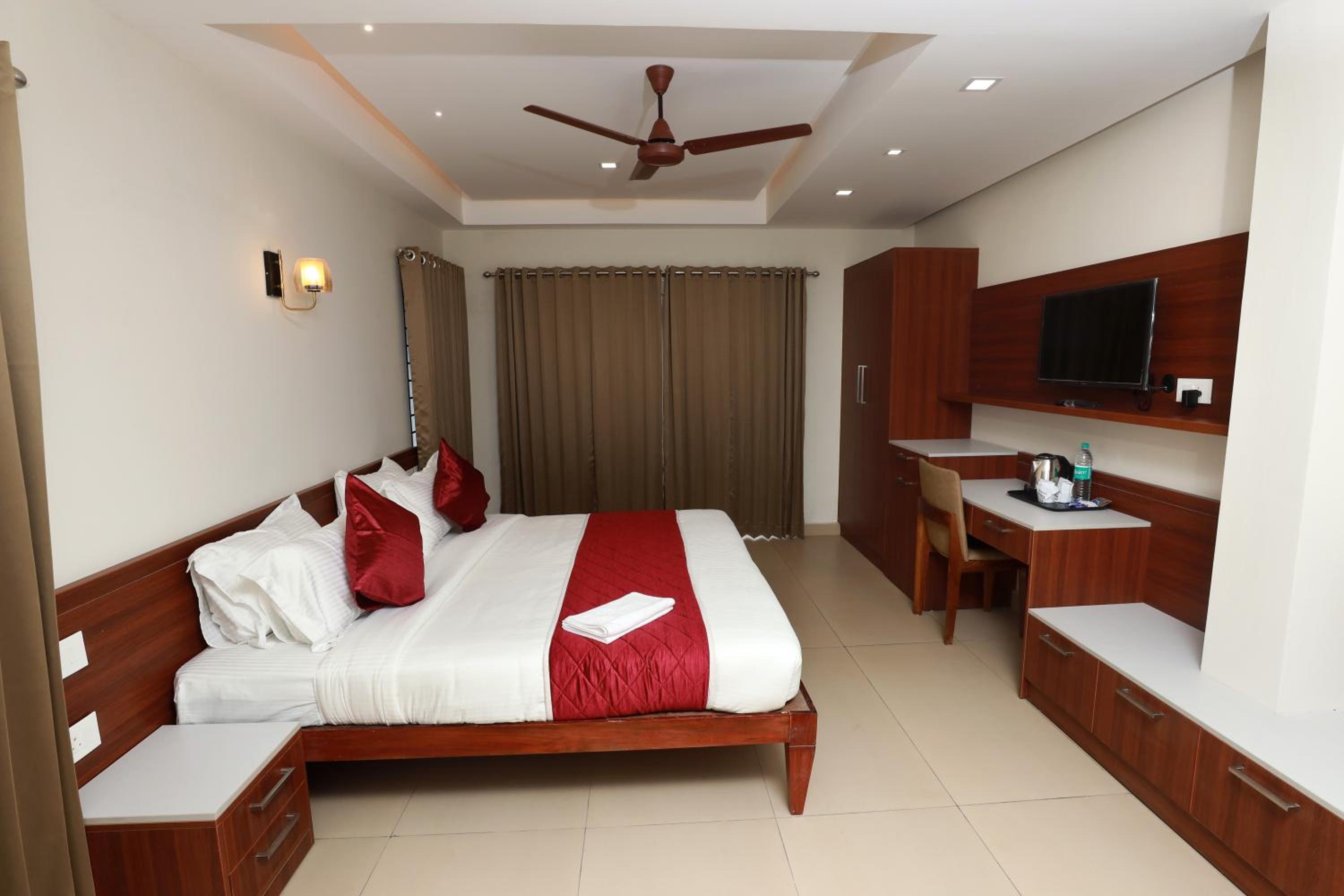 Superior King Room photo 3