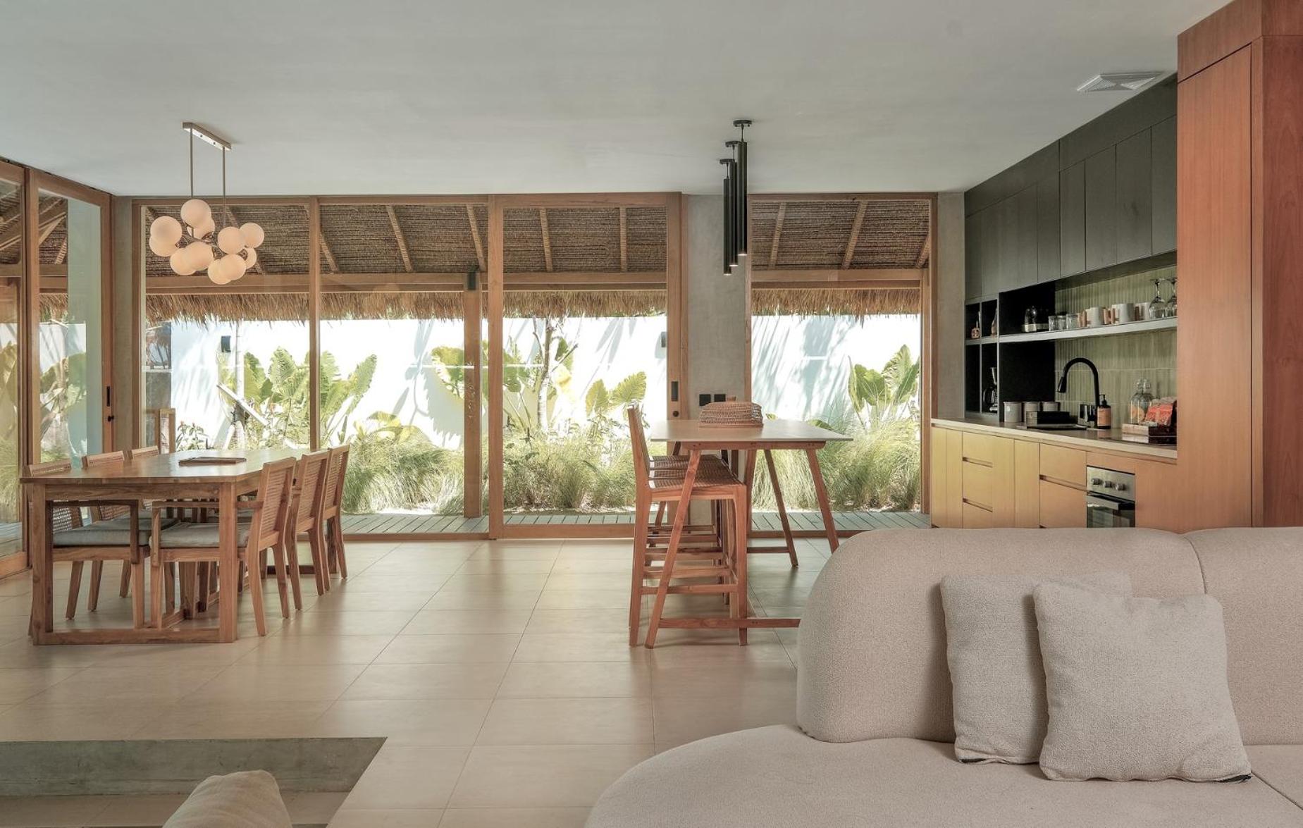 Three Bedroom Beachfront Pool Villa - Photo 18