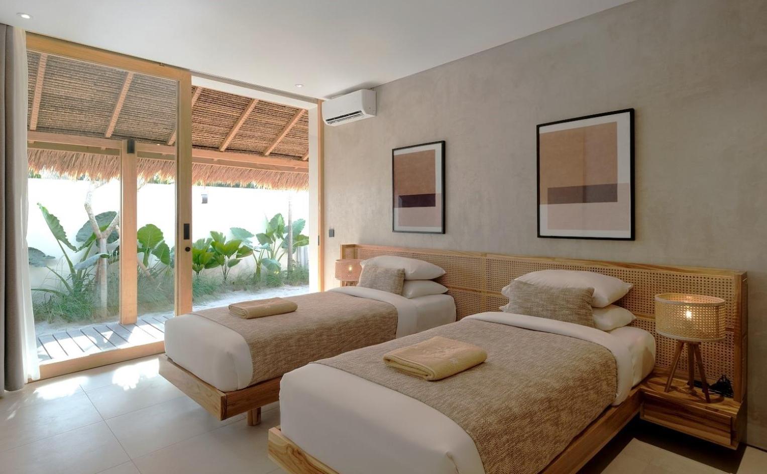 Three Bedroom Beachfront Pool Villa - Photo 6