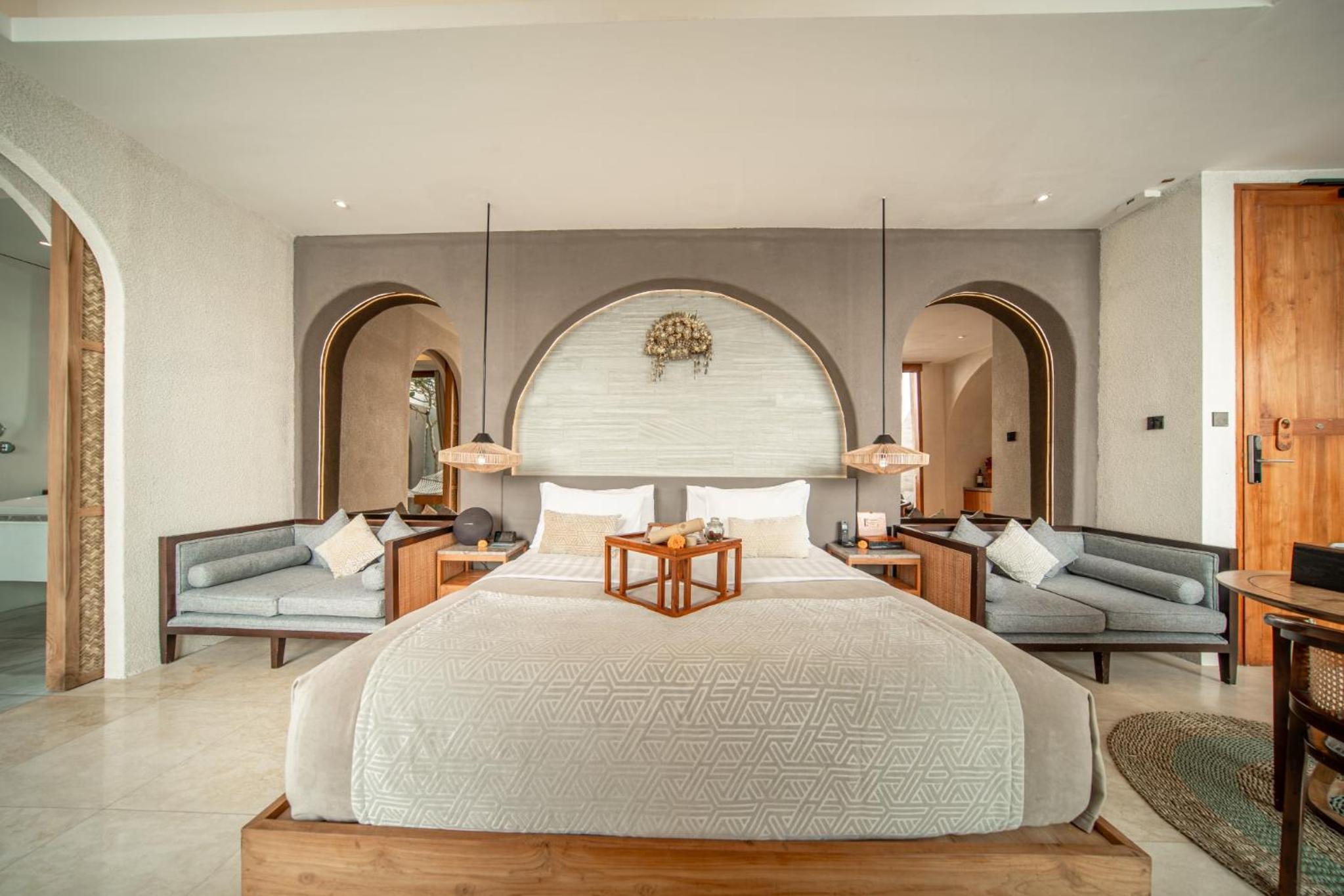 Royal One-Bedroom Villa with Private Pool - Photo 13