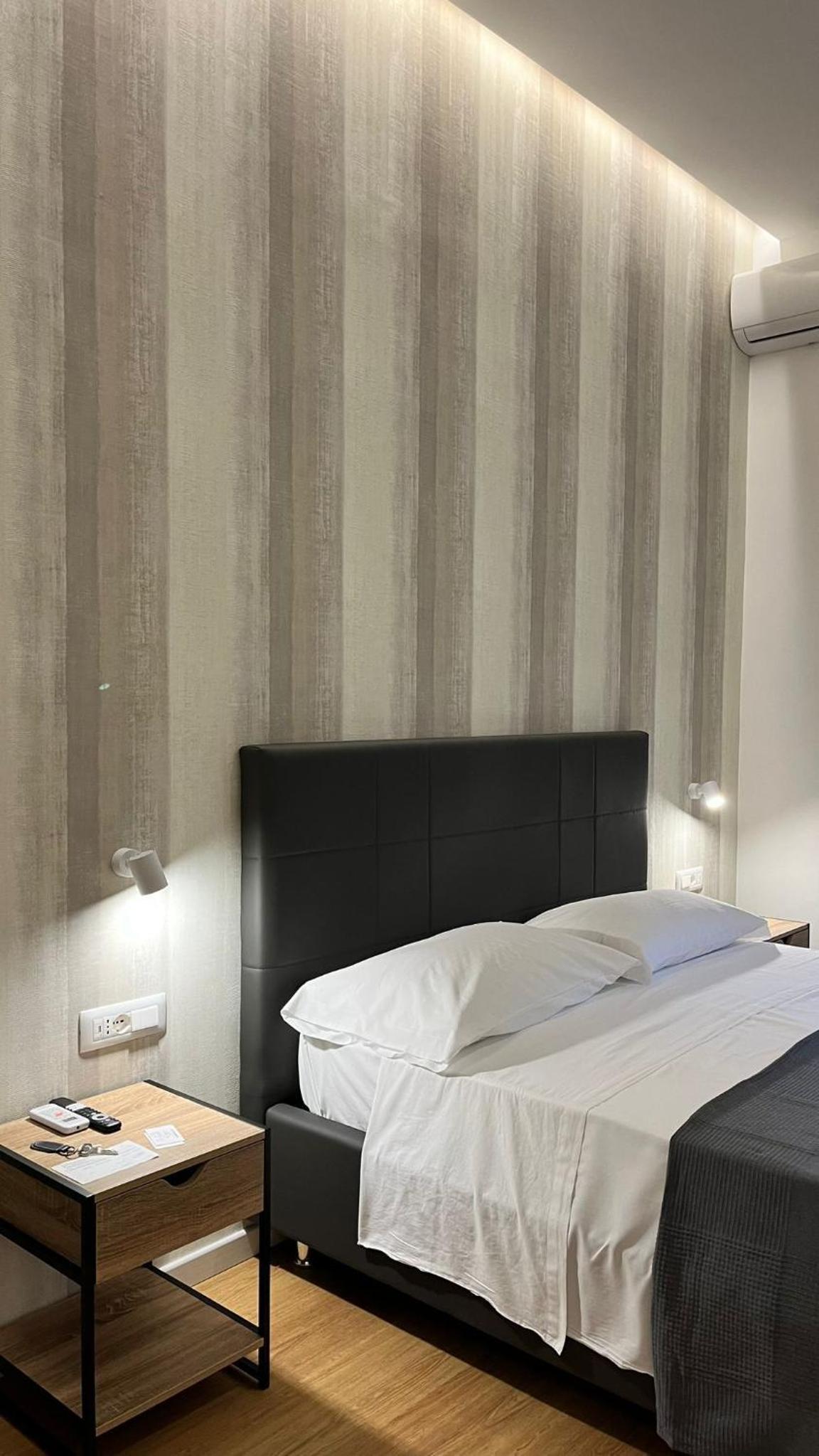 Double Room with Private External Bathroom photo 3