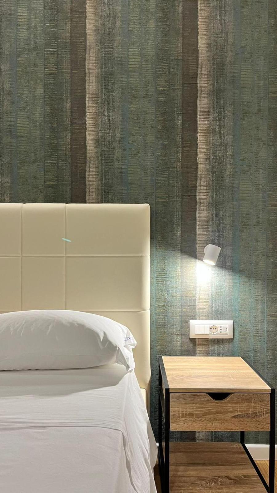 Triple Room - Photo 2