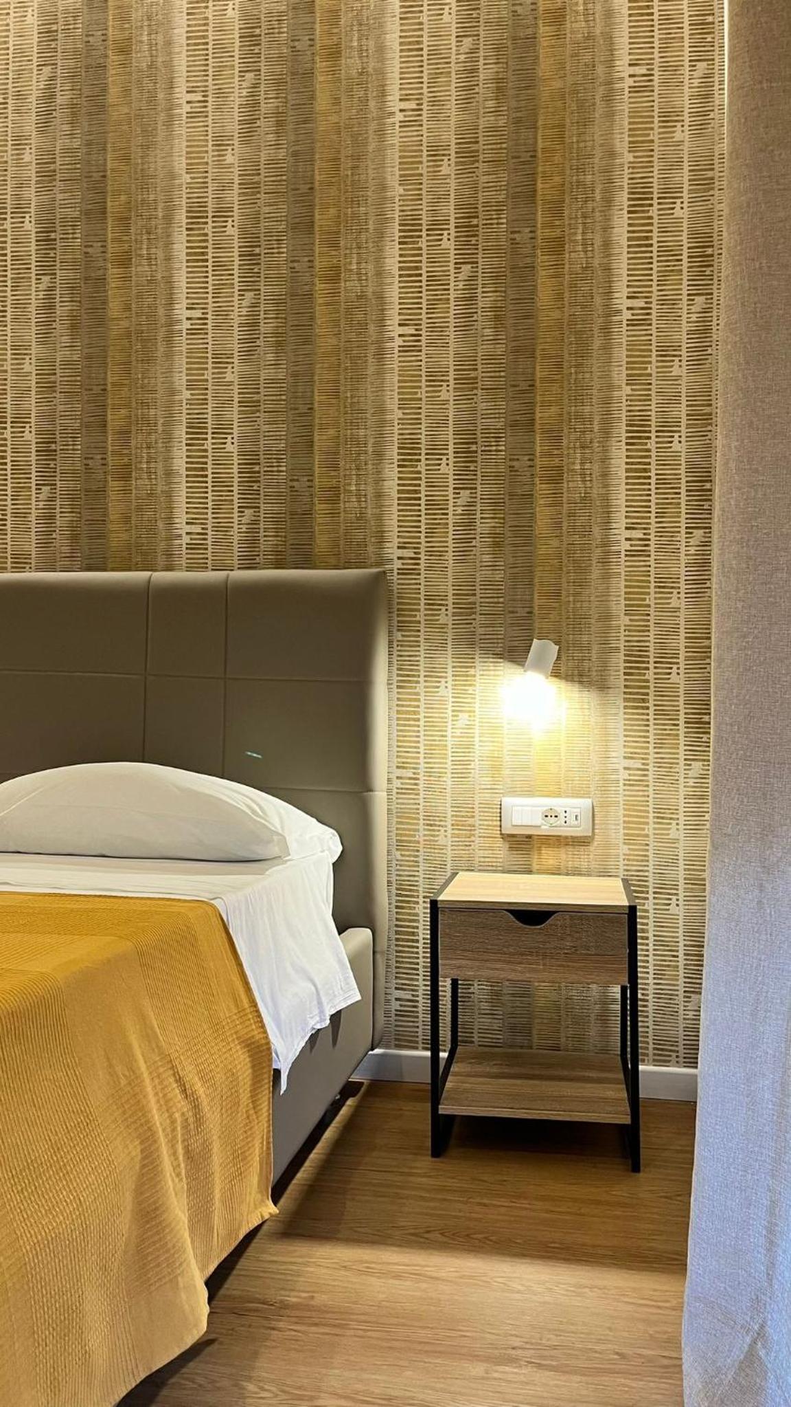Double Room - Photo 4