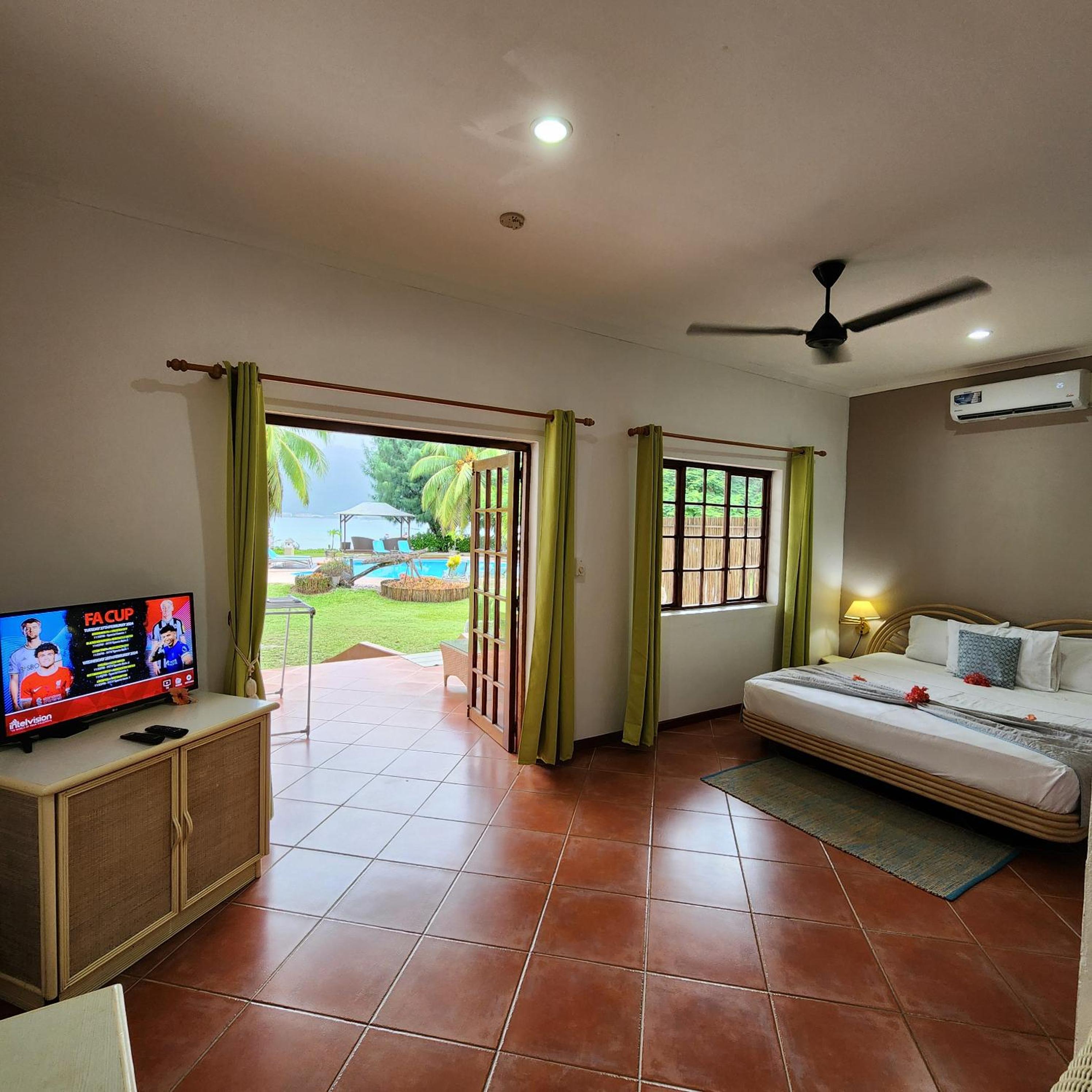 Standard Double Room ( with sea view )