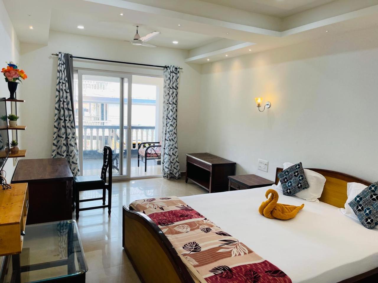 Deluxe Double Room With Balcony photo 1