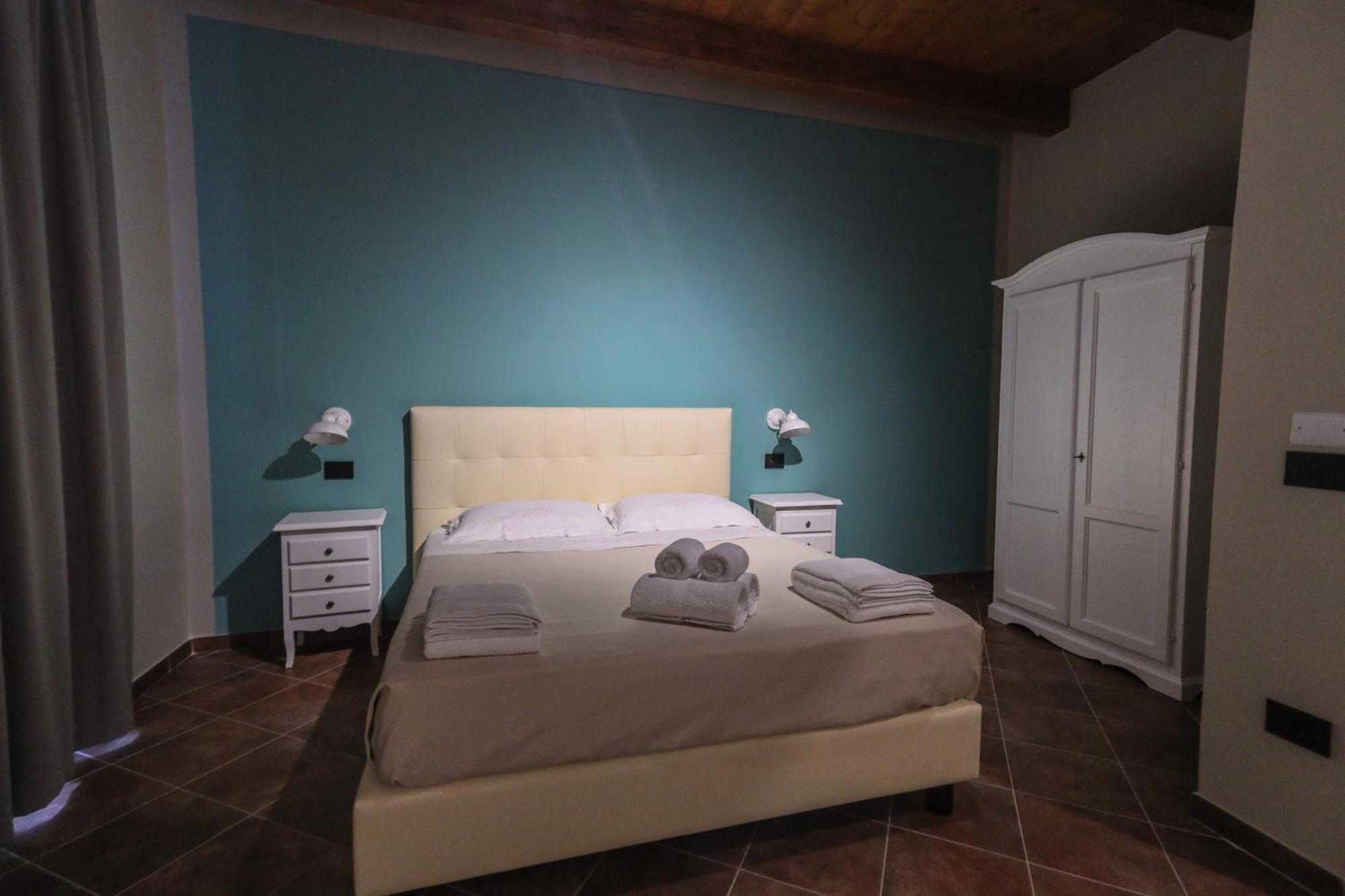 Double Room with Private Bathroom photo 2