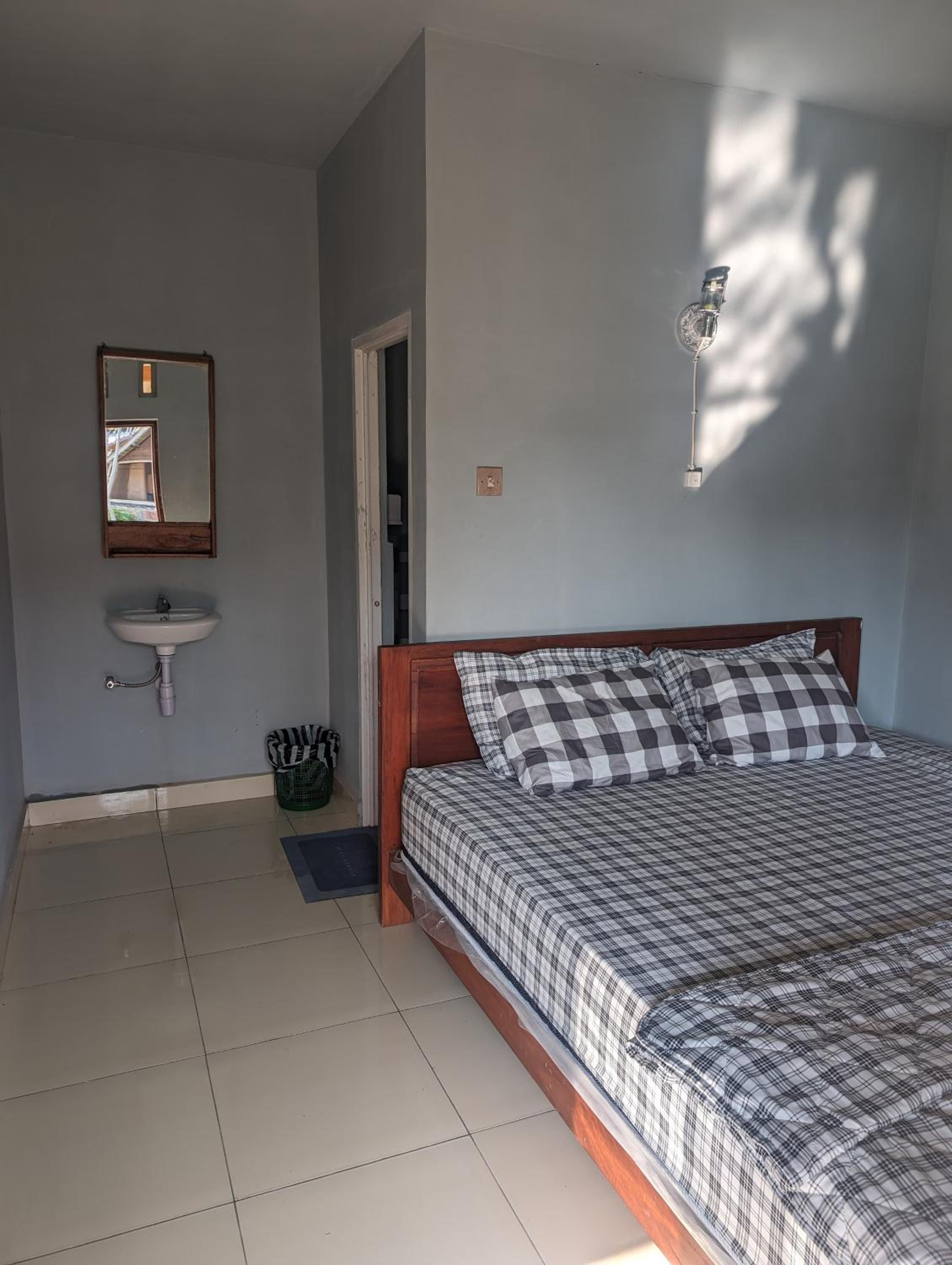 Standard Double Room with Fan photo 1