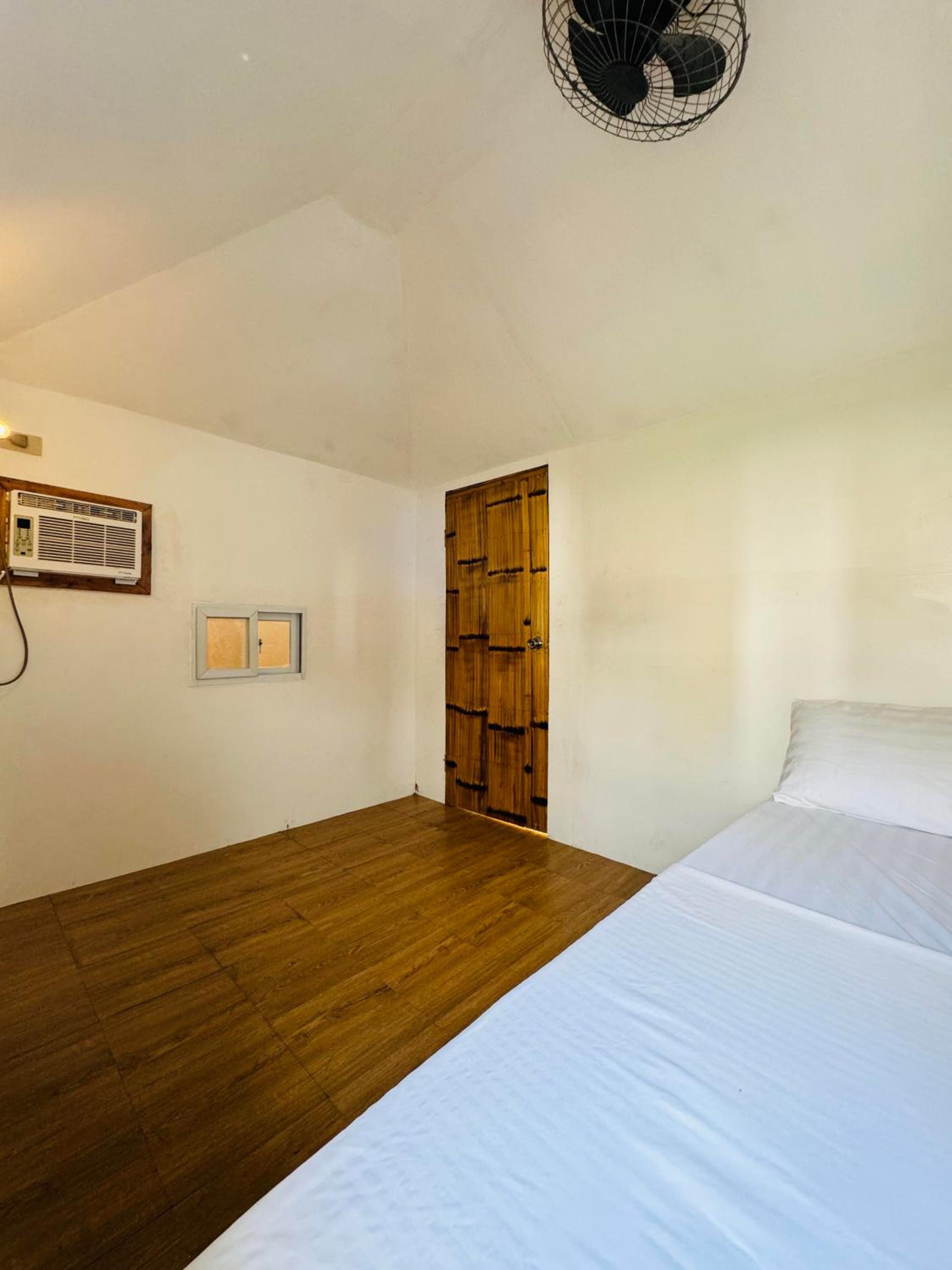 Budget Double Room photo 1