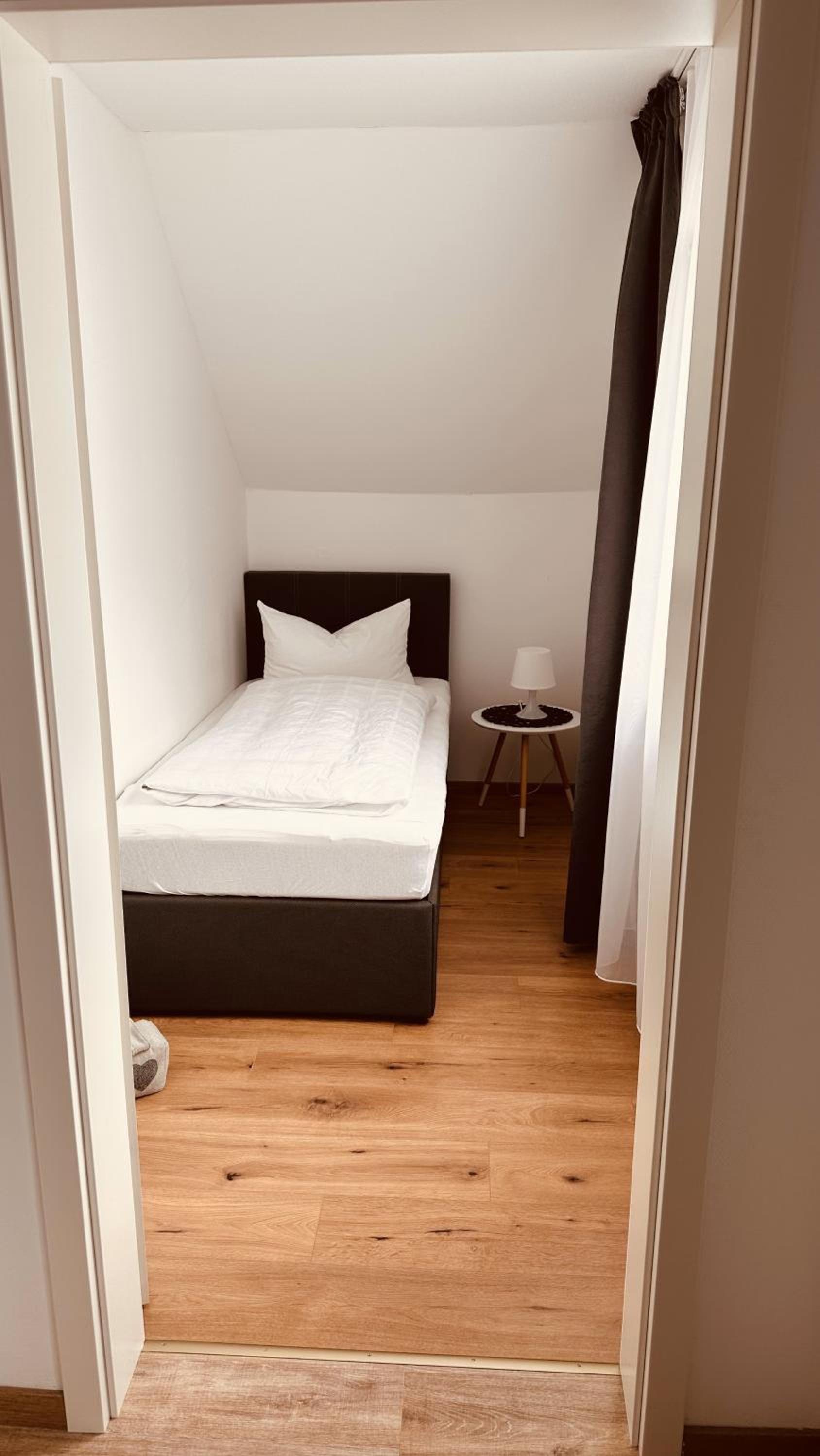 One-Bedroom Apartment - Photo 5