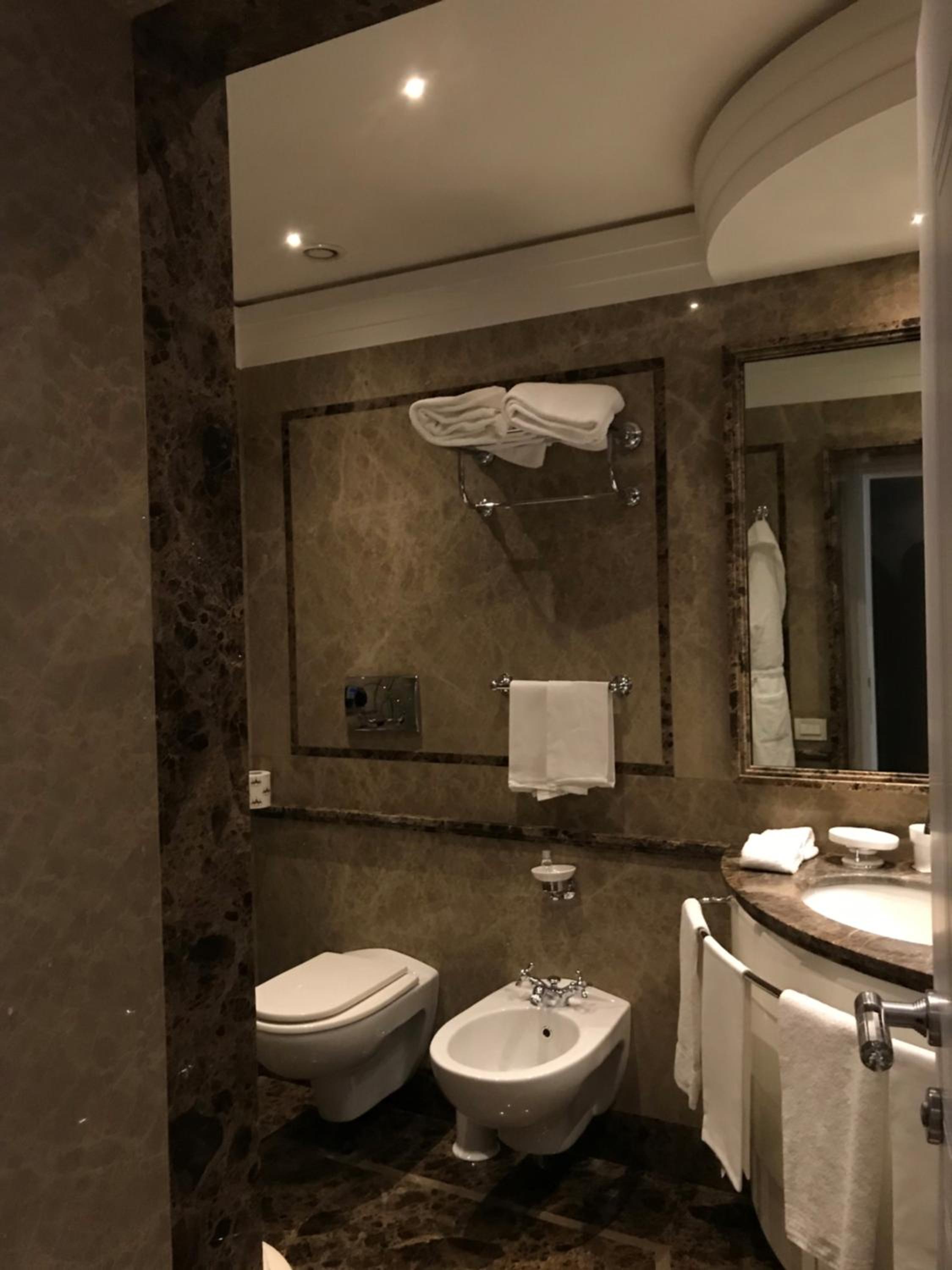 Deluxe Suite San Marco Square View photo 3