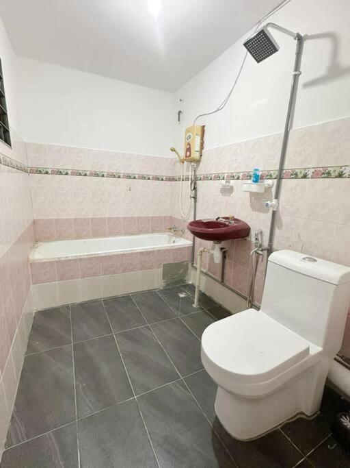 Three-Bedroom House photo 2