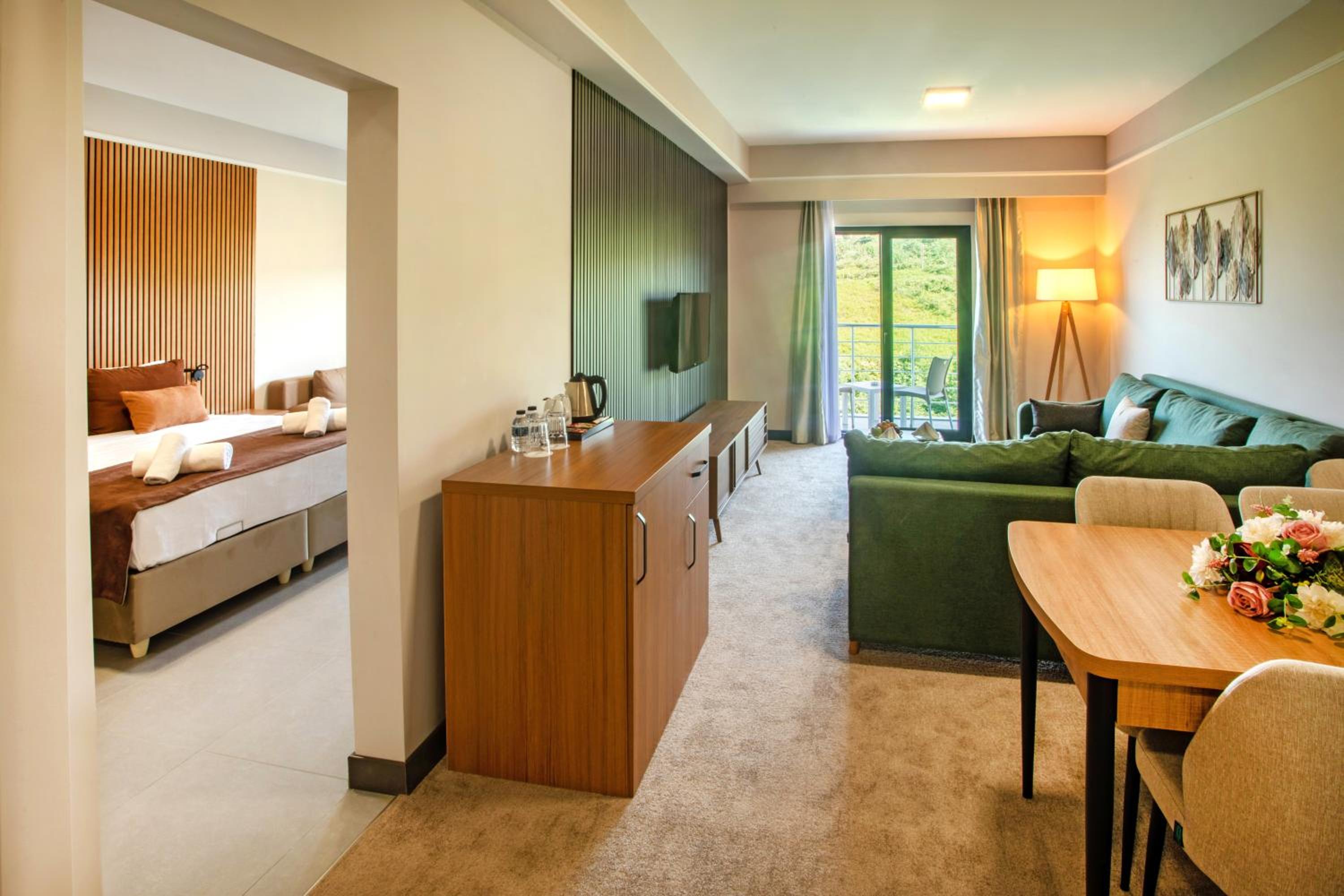 One-Bedroom Apartment - Photo 4